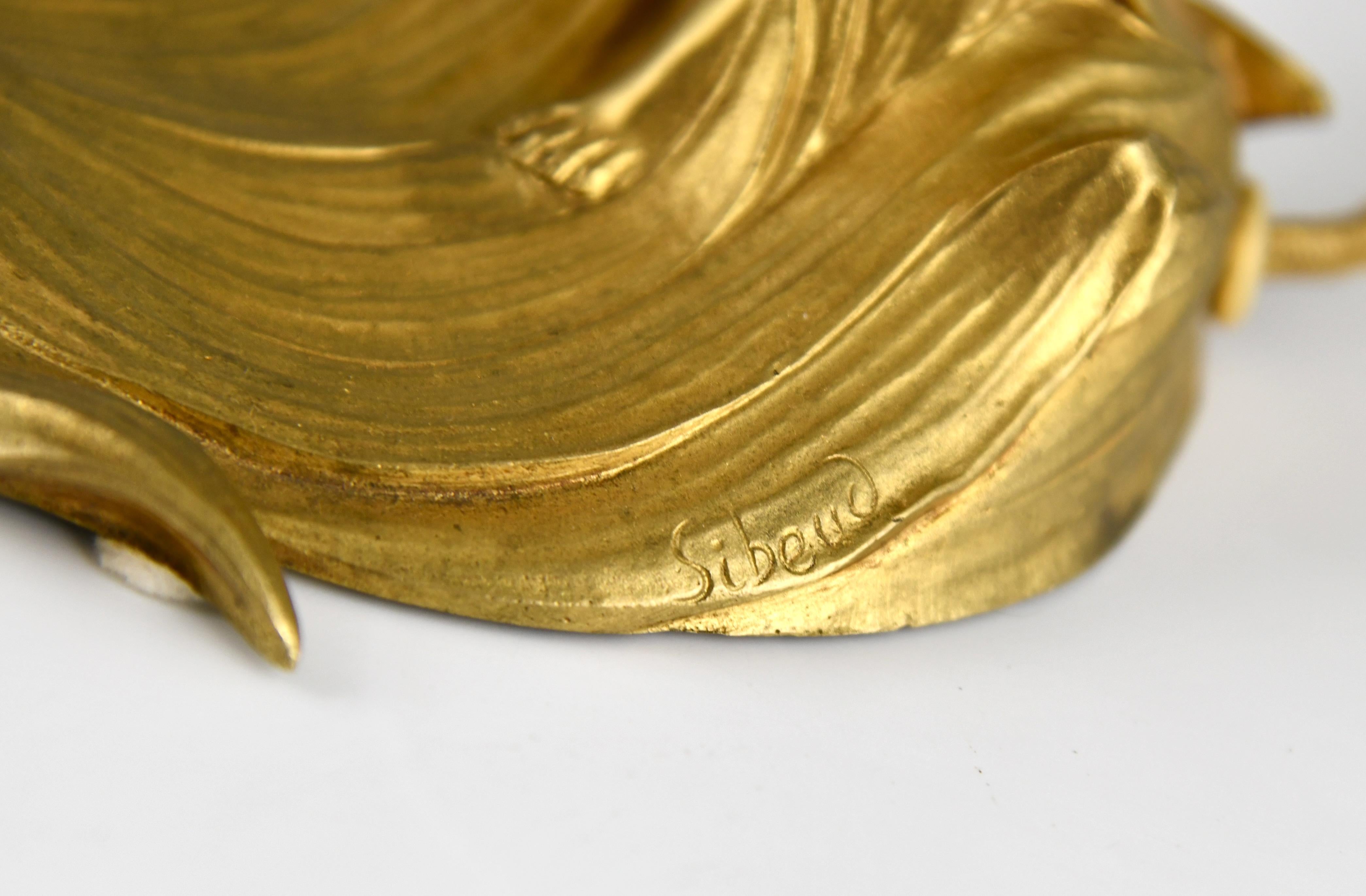 Lámpara Art Nouveau de bronce dorado con desnudo de Helène Sibeud con cristal Schneider. en venta 4