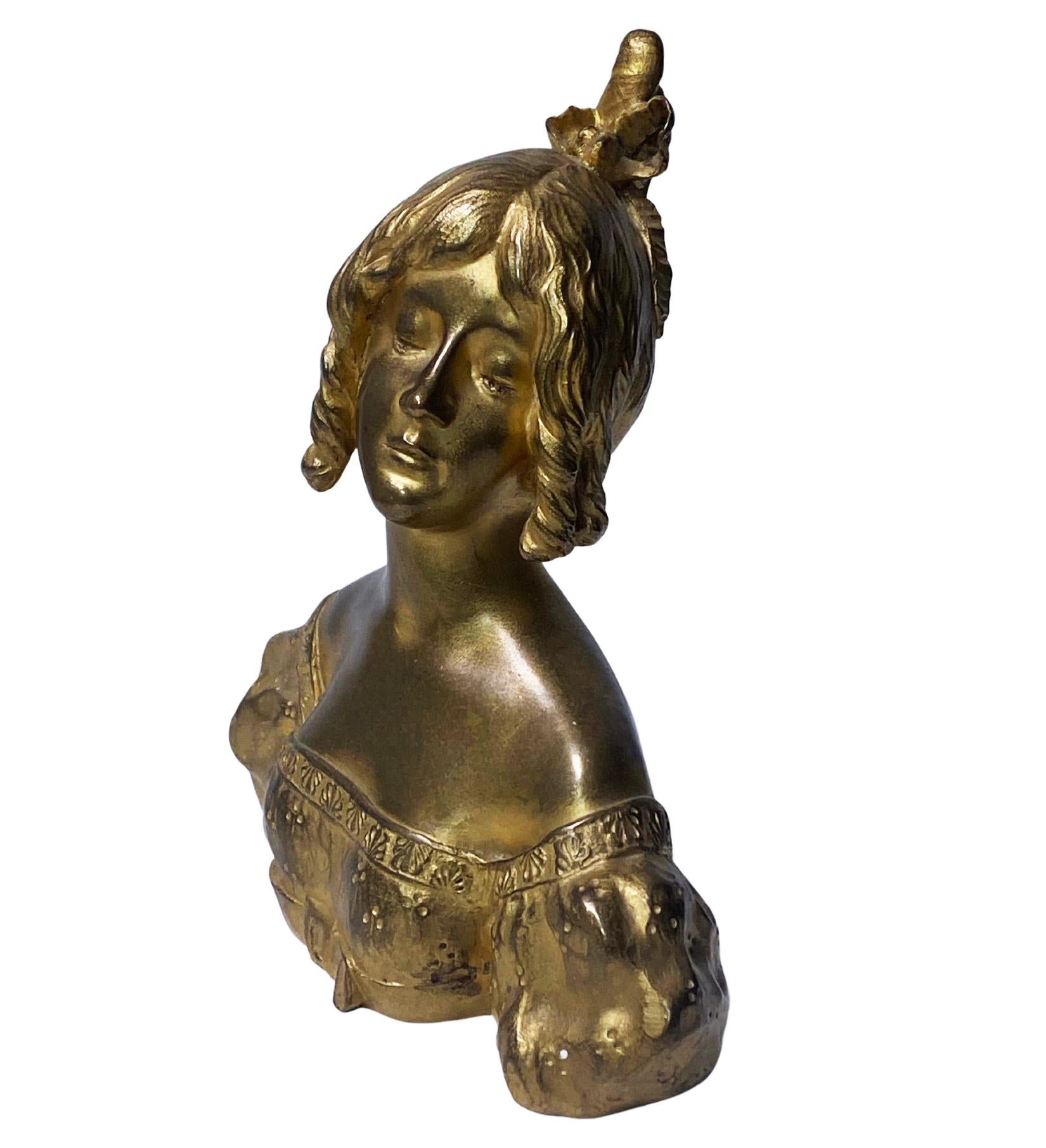 Français Jeune fille en bronze doré Art Nouveau, estampillée pour la fonderie Louchet, France, vers 1920