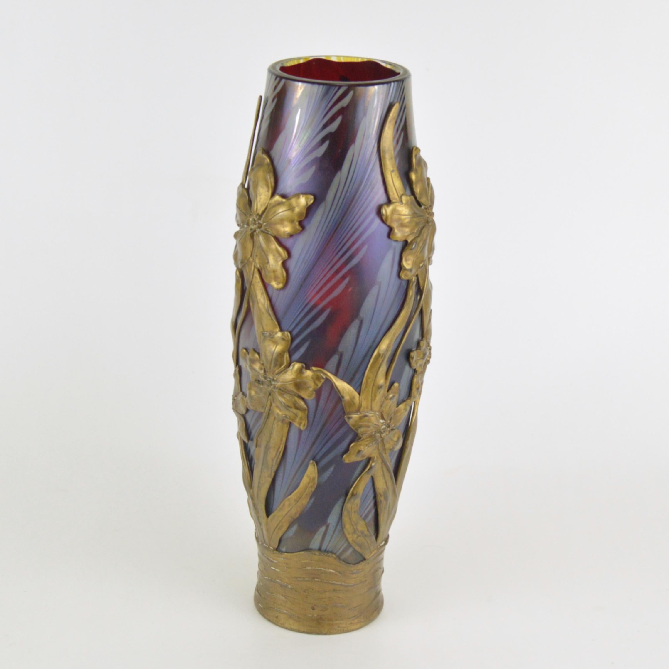 Art Nouveau Gilt Bronze Mounted Art Glass Vase, circa 1900 1