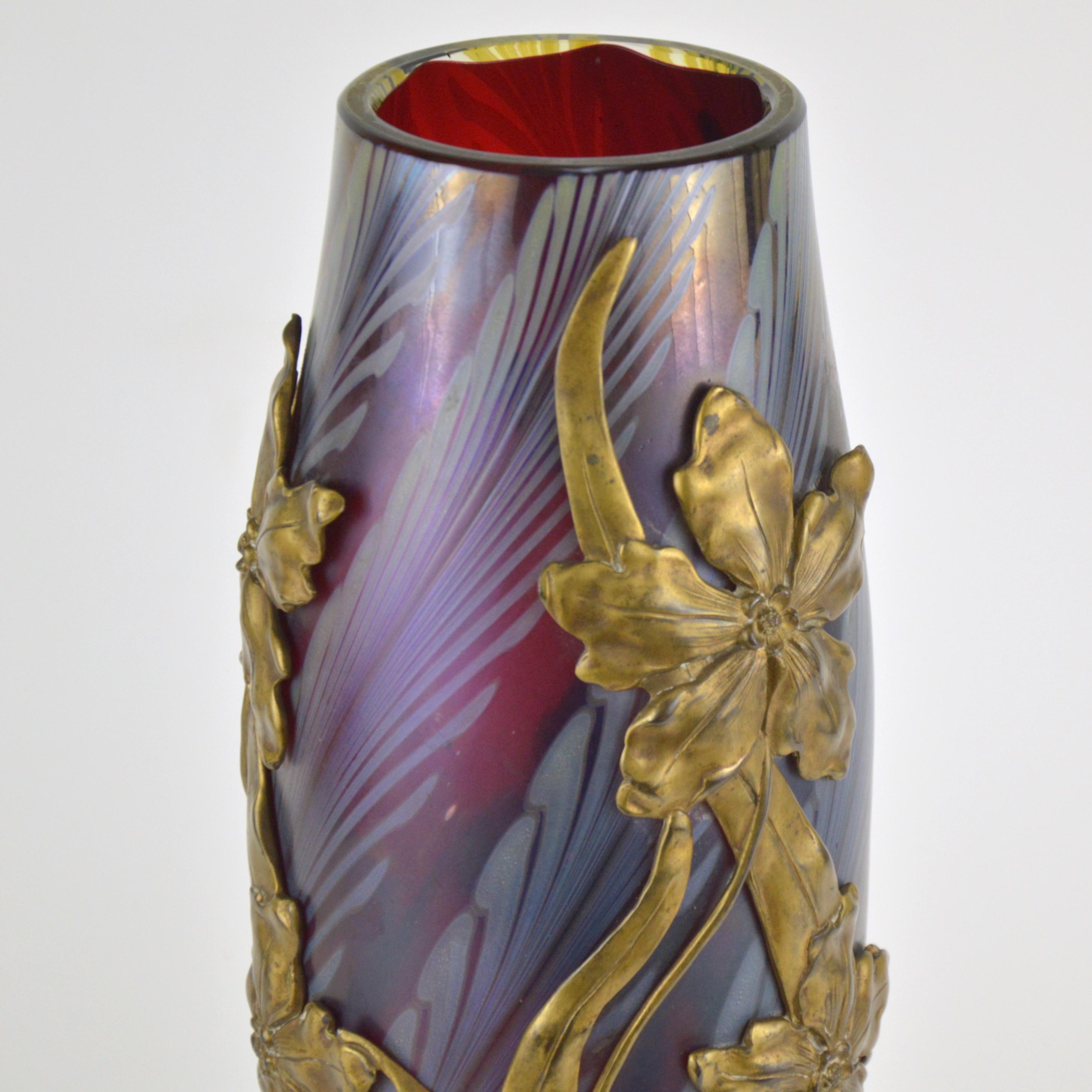 Art Nouveau Gilt Bronze Mounted Art Glass Vase, circa 1900 2