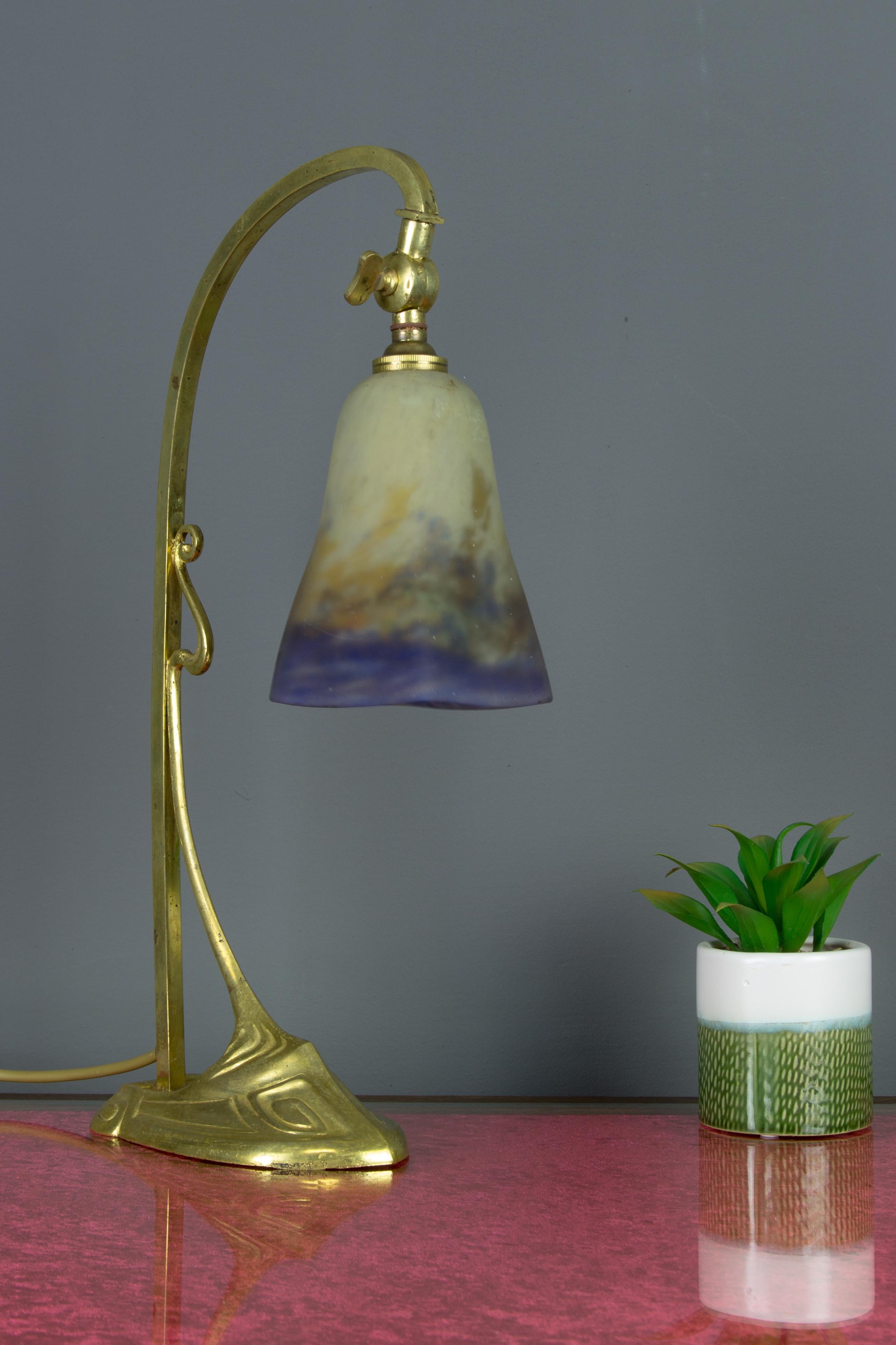 Early 20th Century Art Nouveau Gilt Bronze Table Lamp with Signed Muller Frères Glass Shade, 1920s