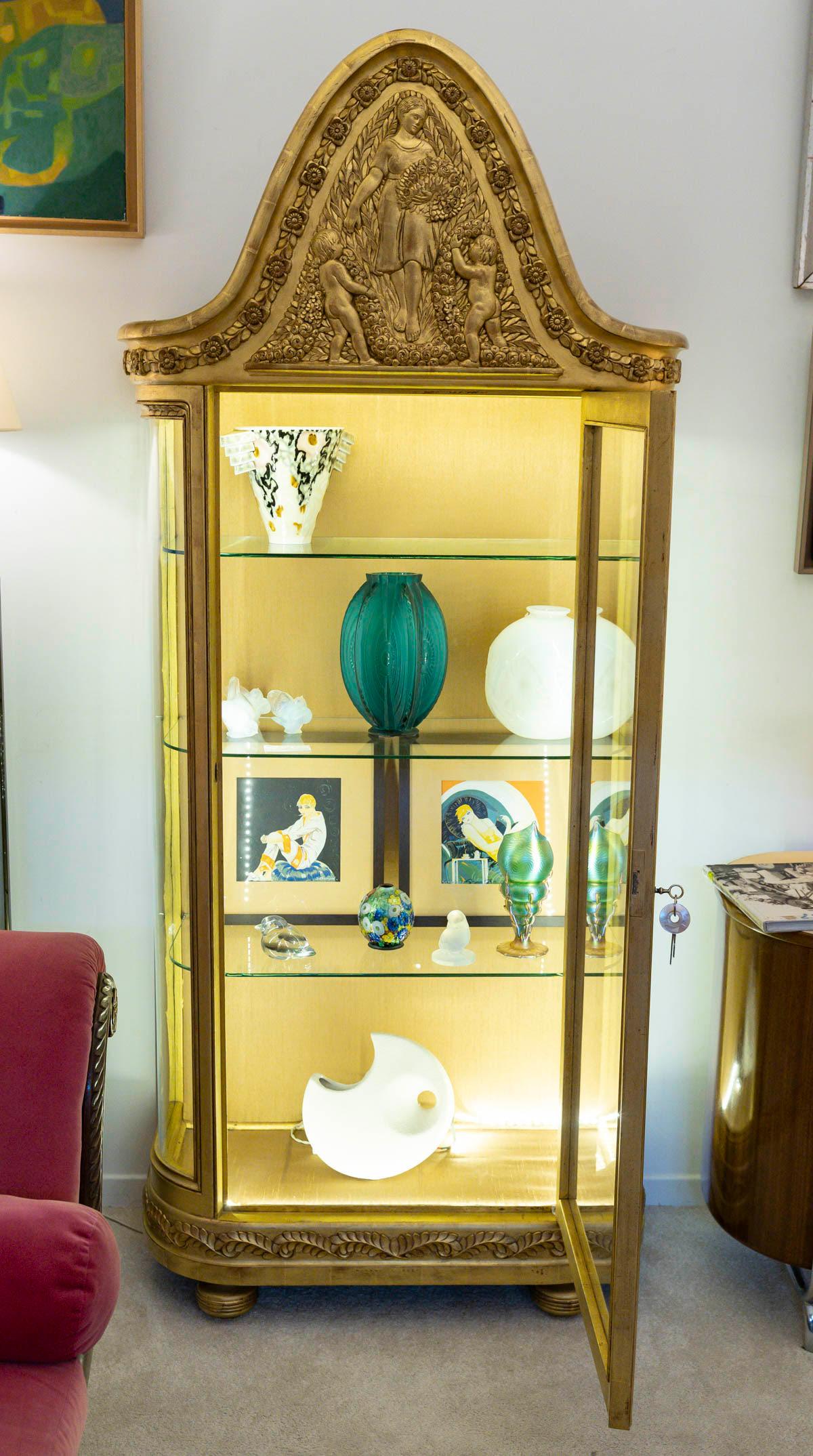 Art Nouveau, Giltwood Illuminated Display Cabinet by Emile Bernaux, circa 1910. For Sale 2