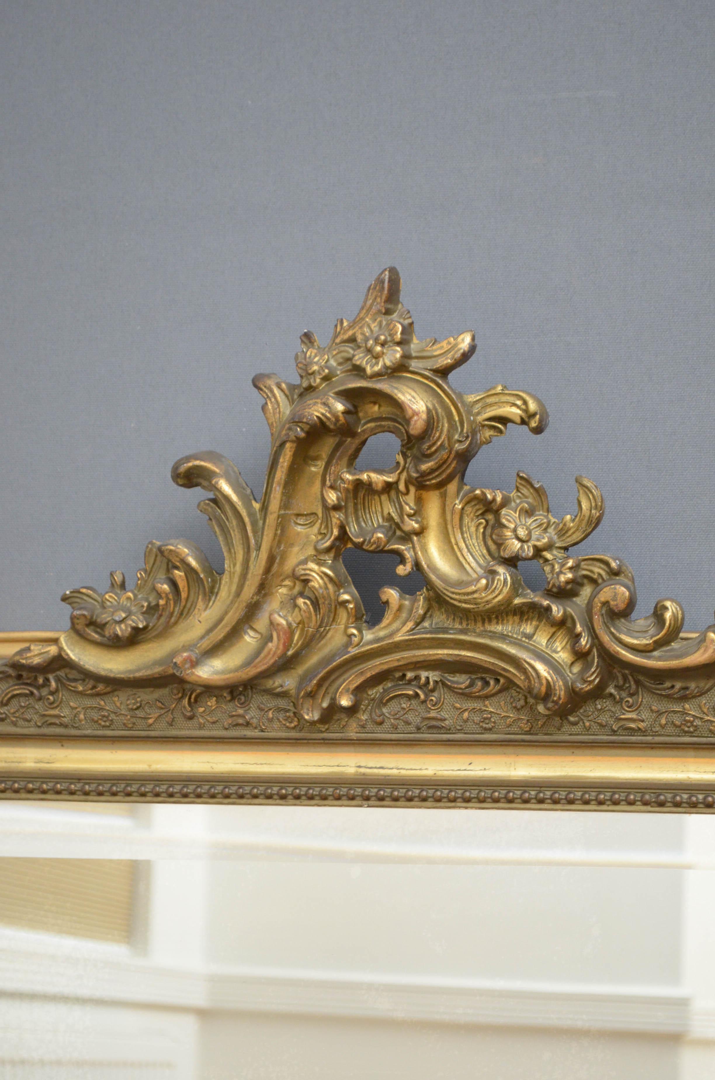 Early 20th Century Art Nouveau Giltwood Wall Mirror For Sale