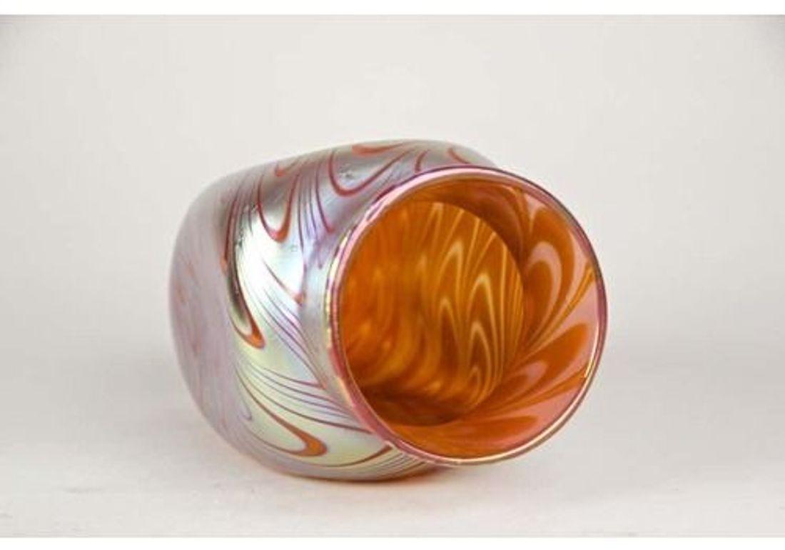 Vaso in vetro Art Nouveau di Loetz Glass - Phenomen Rosa, Iridescente, 1902 ca. in vendita 1