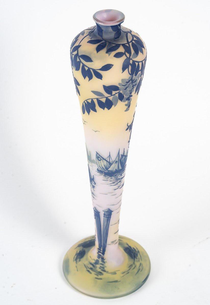 Art Nouveau Glass Vase by the Artist De Vez. For Sale 2