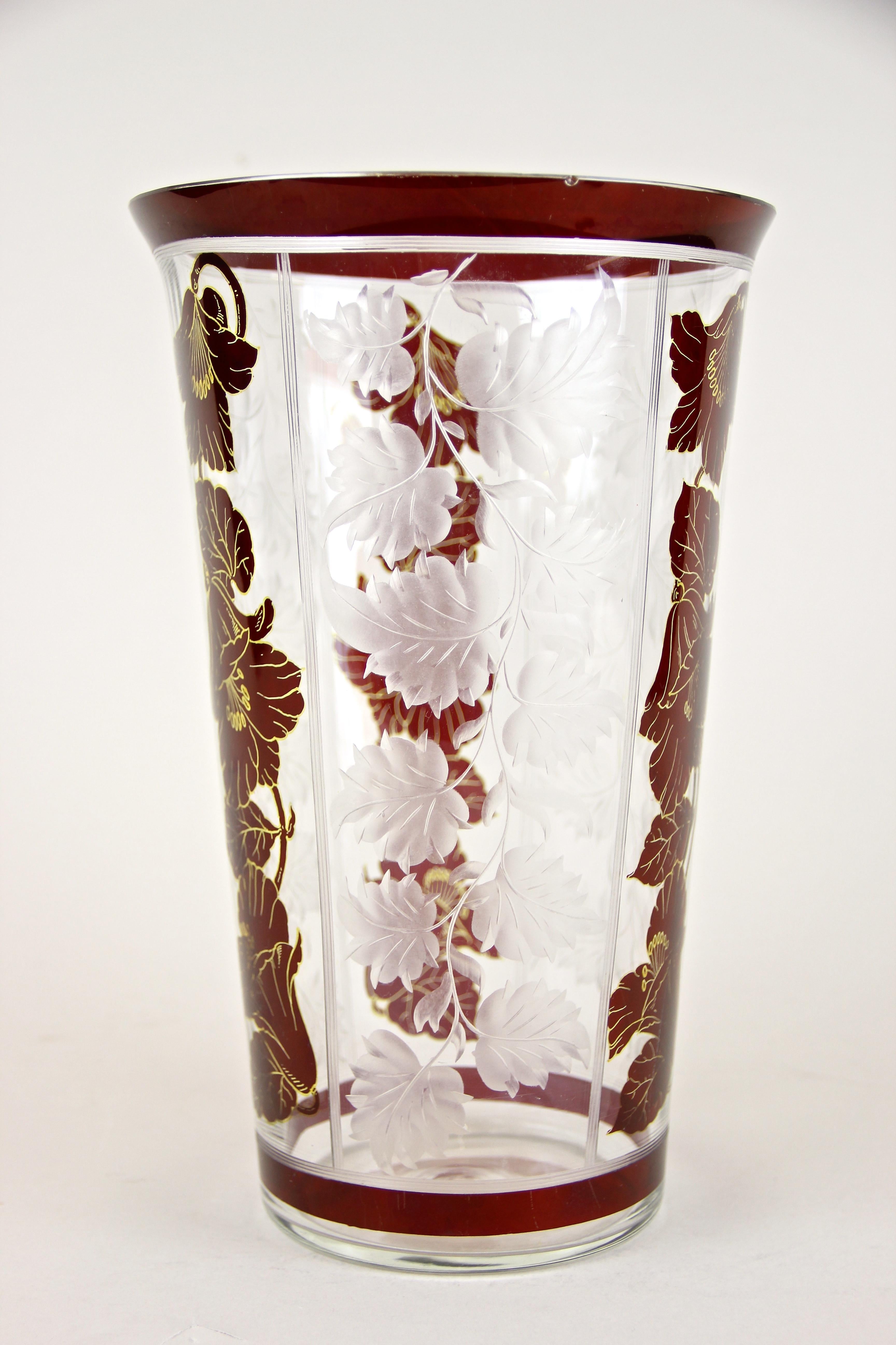Art Nouveau Glass Vase with Flowers and Engraved Leaves, Austria, circa 1900 4