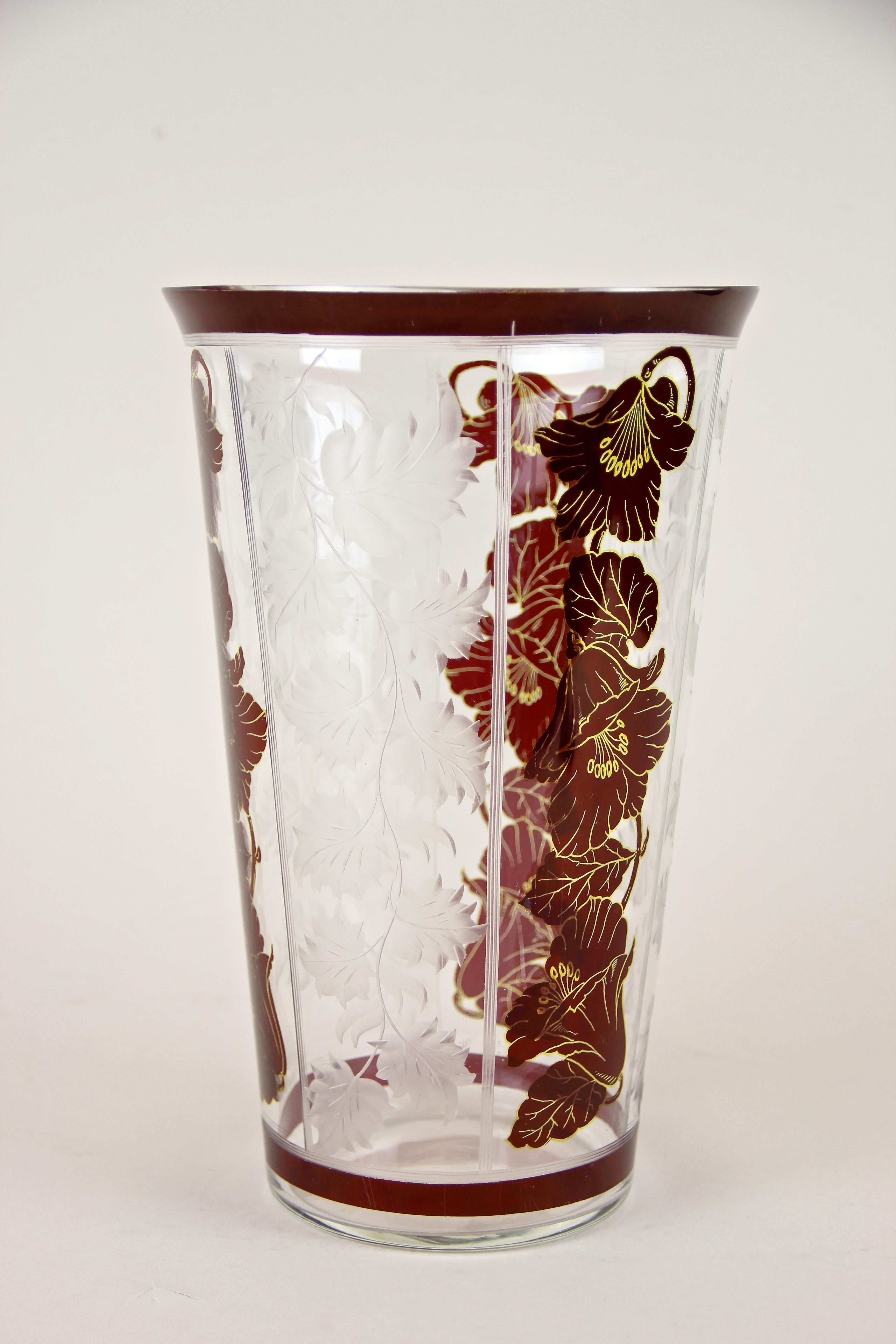 Art Nouveau Glass Vase with Flowers and Engraved Leaves, Austria, circa 1900 8