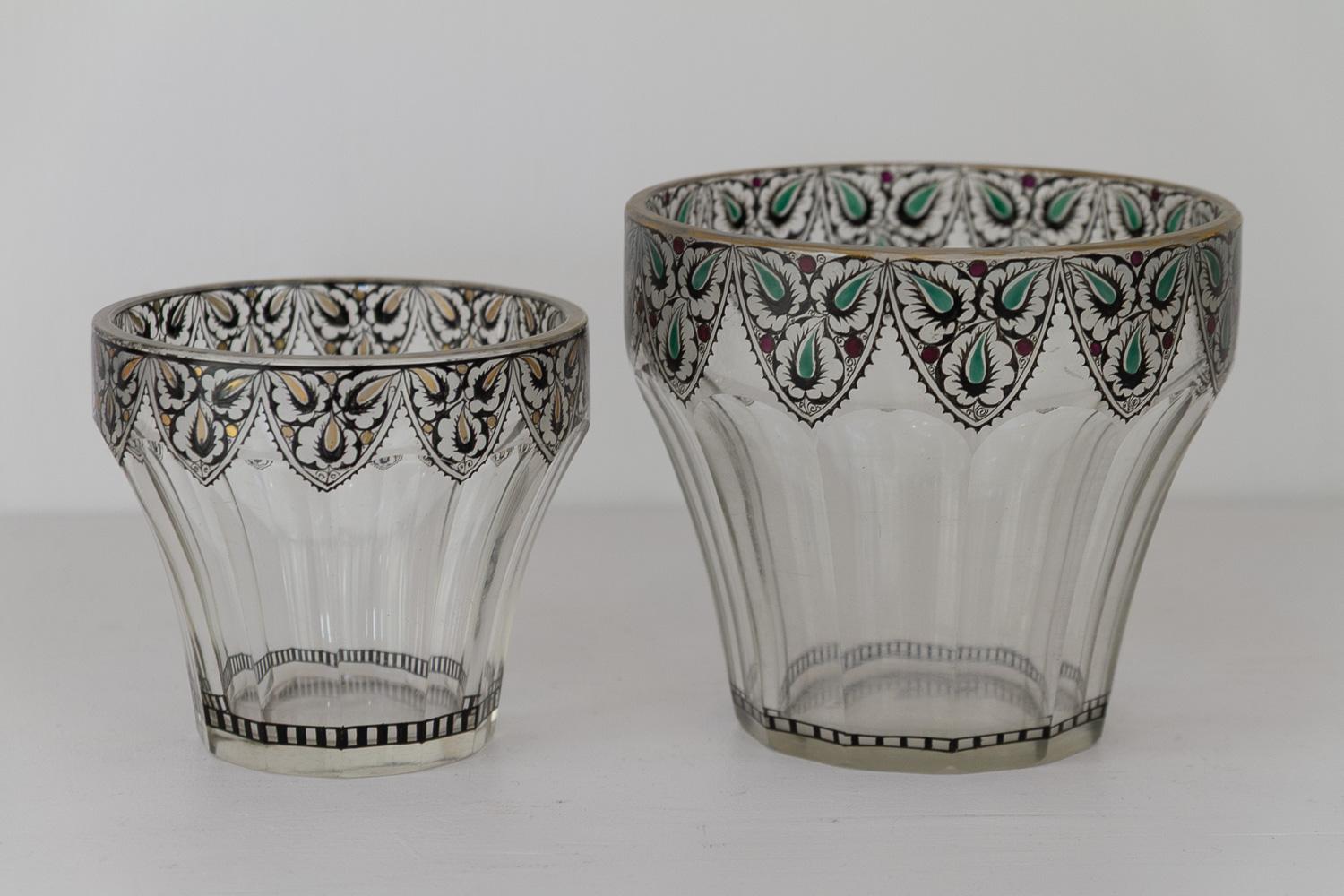Vasi in vetro Art Nouveau, anni '20. Set di 2. in vendita 11