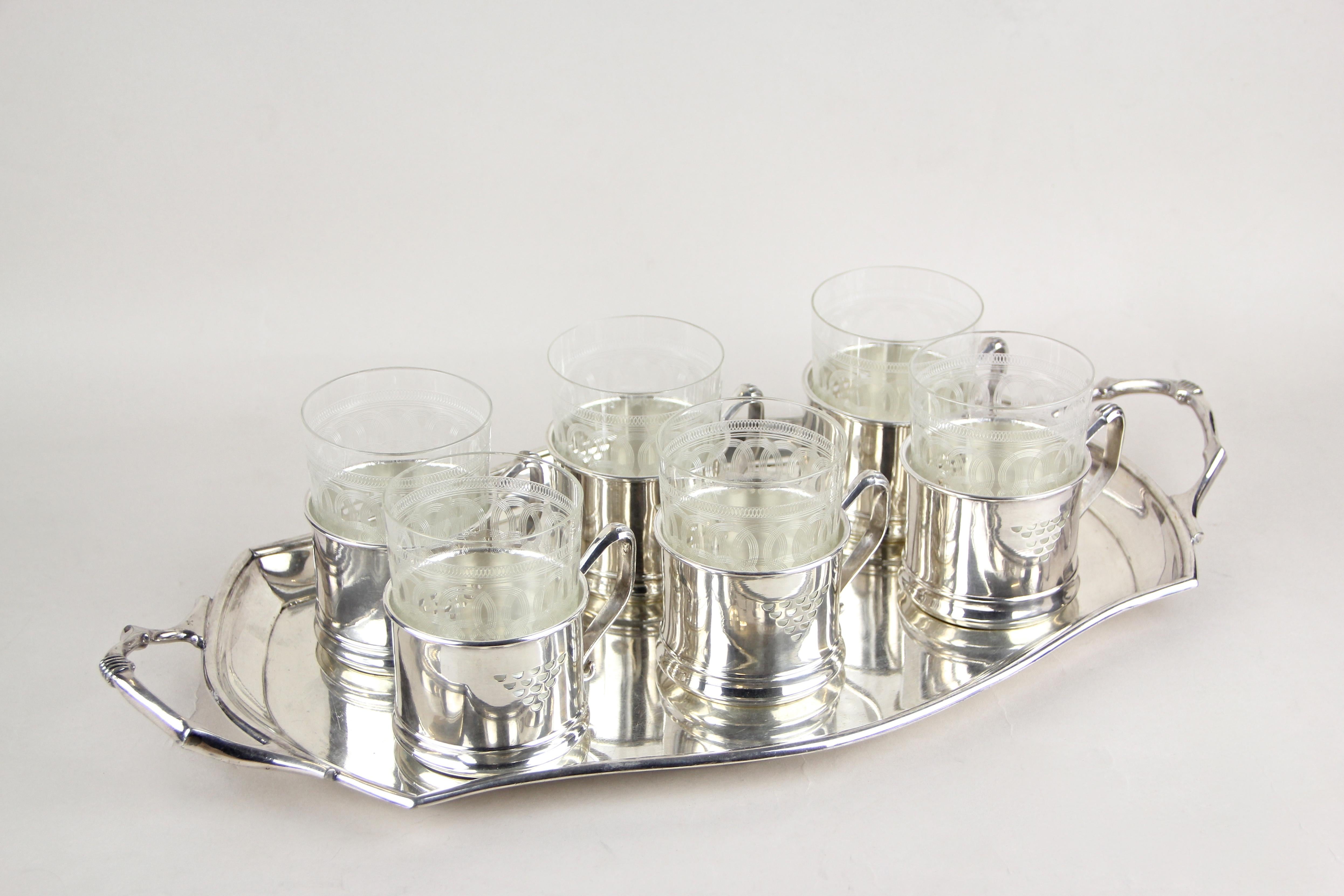 Art Nouveau Glasses on Silvered Tray by Argentor, Vienna, circa 1910 4
