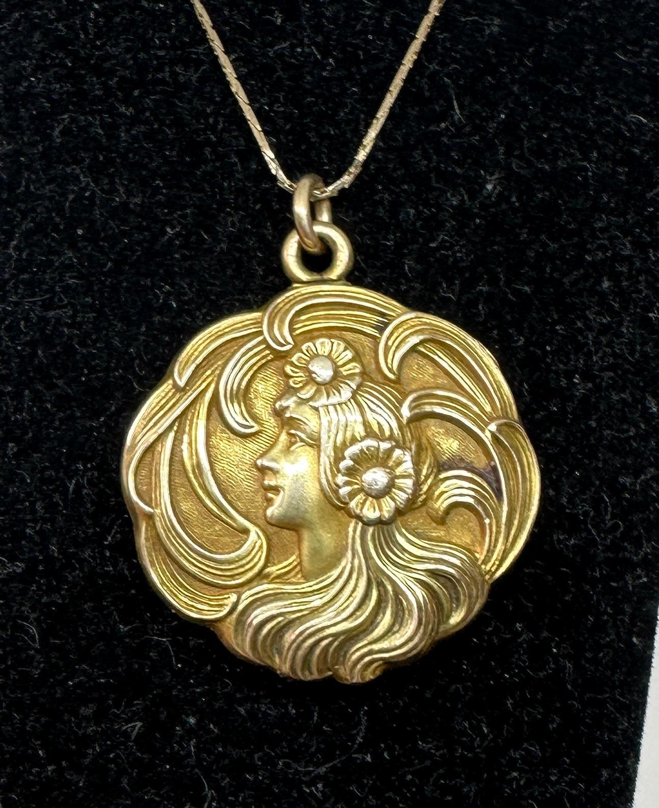 Art Nouveau Goddess Maiden Woman Locket Necklace Alfonse Mucha Gorgeous For Sale 4