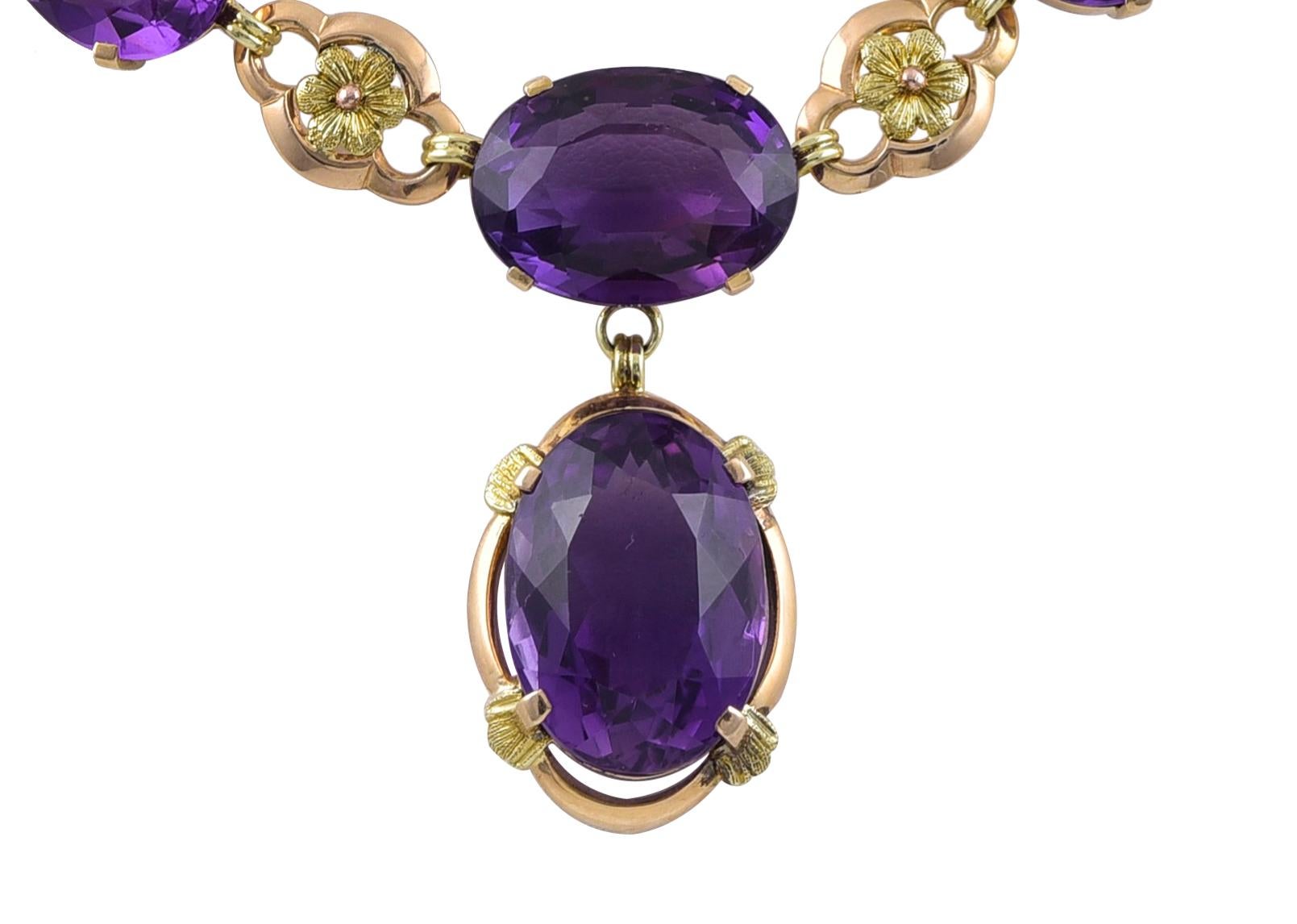 Art Nouveau Gold and Amethyst Necklace In Excellent Condition In New York, NY