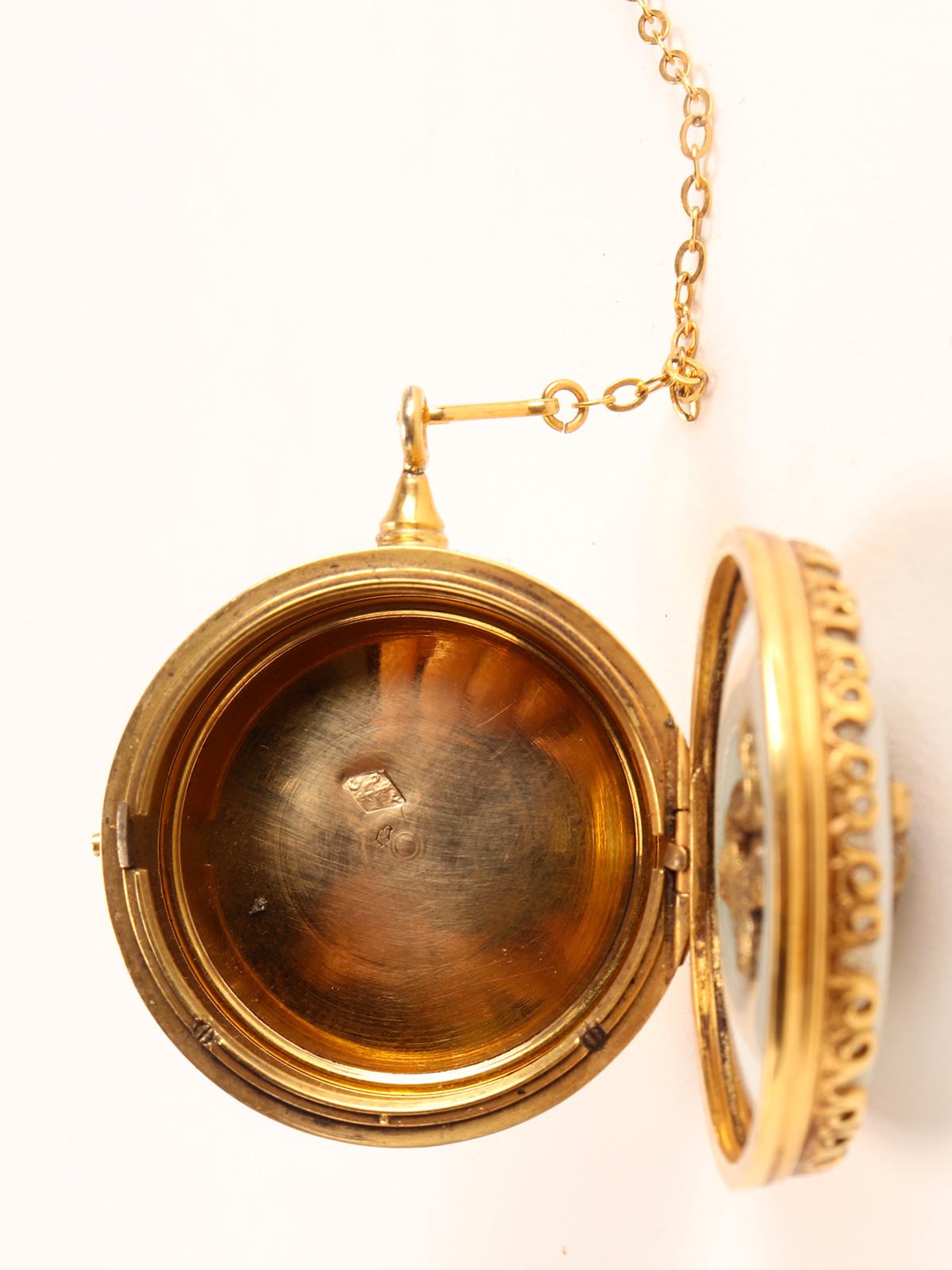 Art nouveau gold and jade vinaigrette, by Georges Fouquet France 1900. For Sale 5
