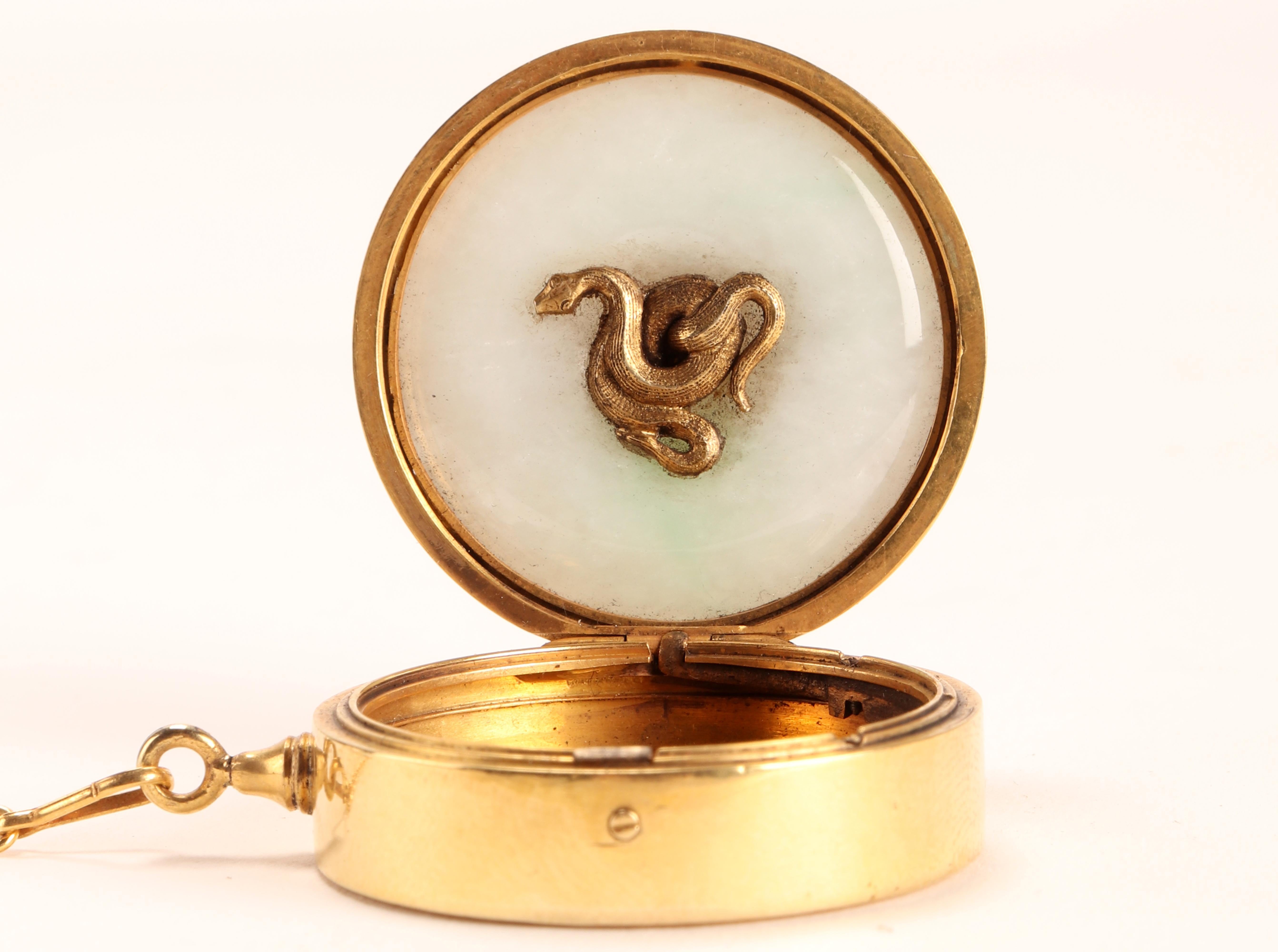 Art Nouveau Gold and Jade Vinaigrette with Snakes, France 1900 For Sale 5