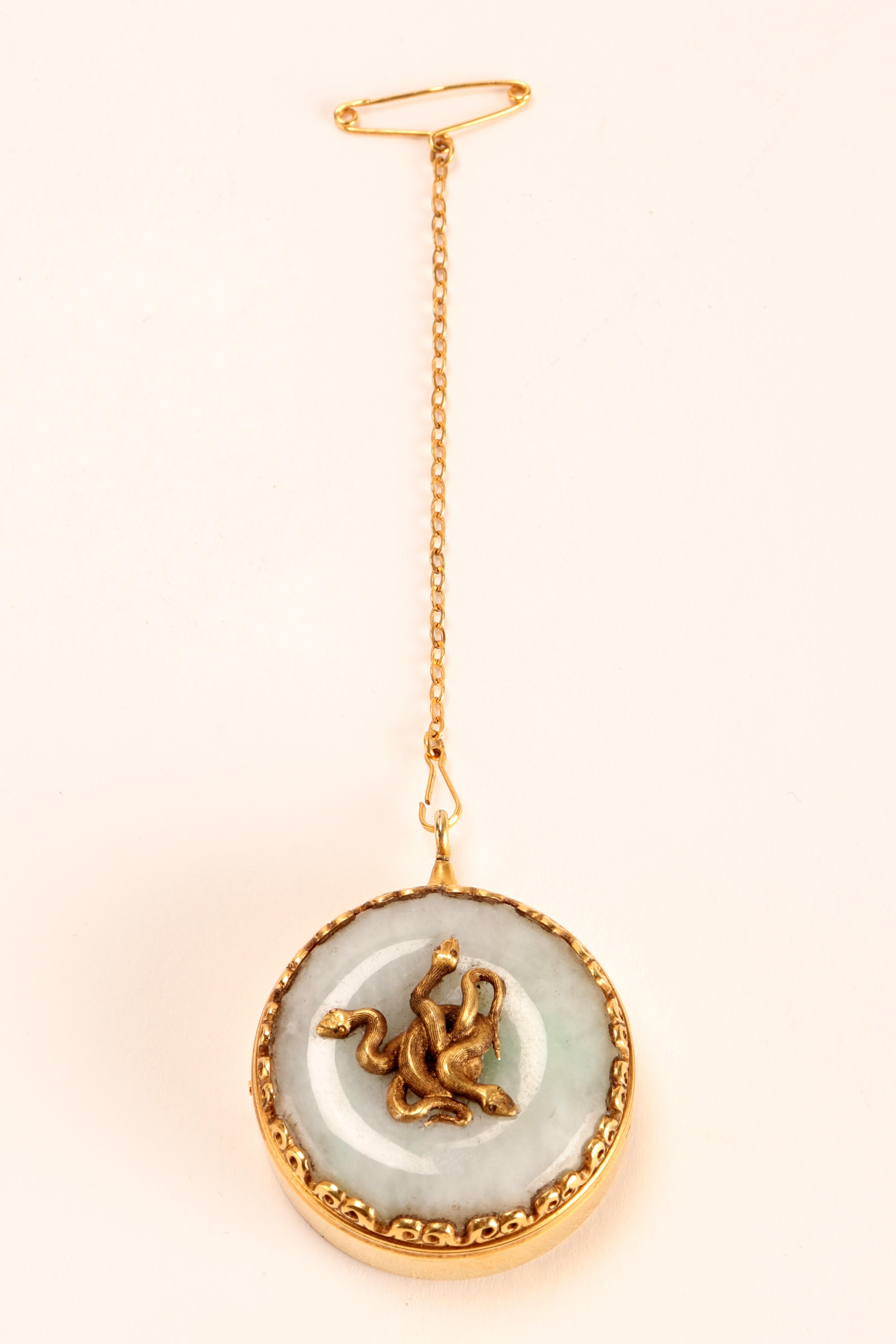 Art Nouveau Gold and Jade Vinaigrette with Snakes, France 1900 For Sale 7