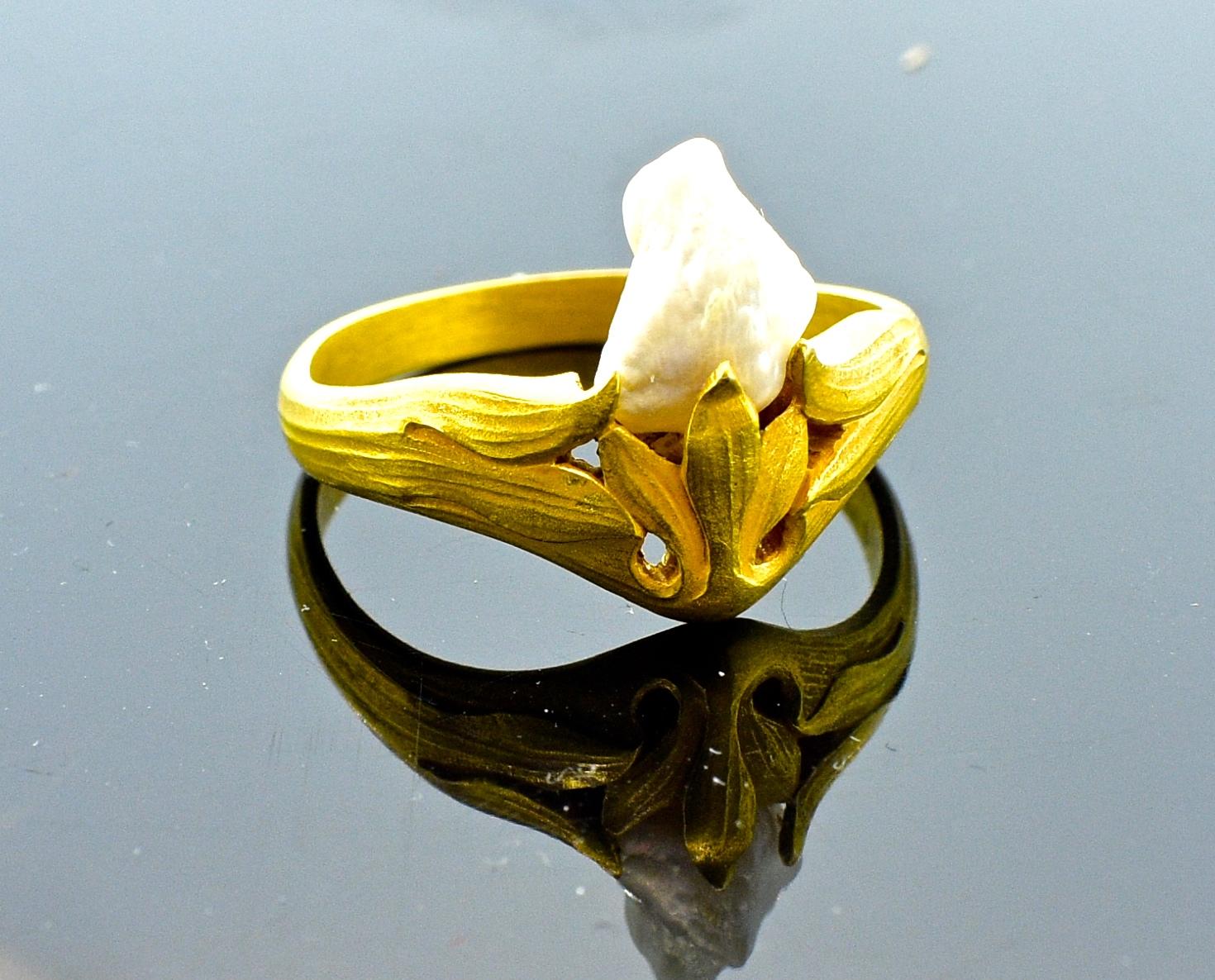 Art Nouveau Gold and Natural Freshwater Pearl Ring, circa 1900 3