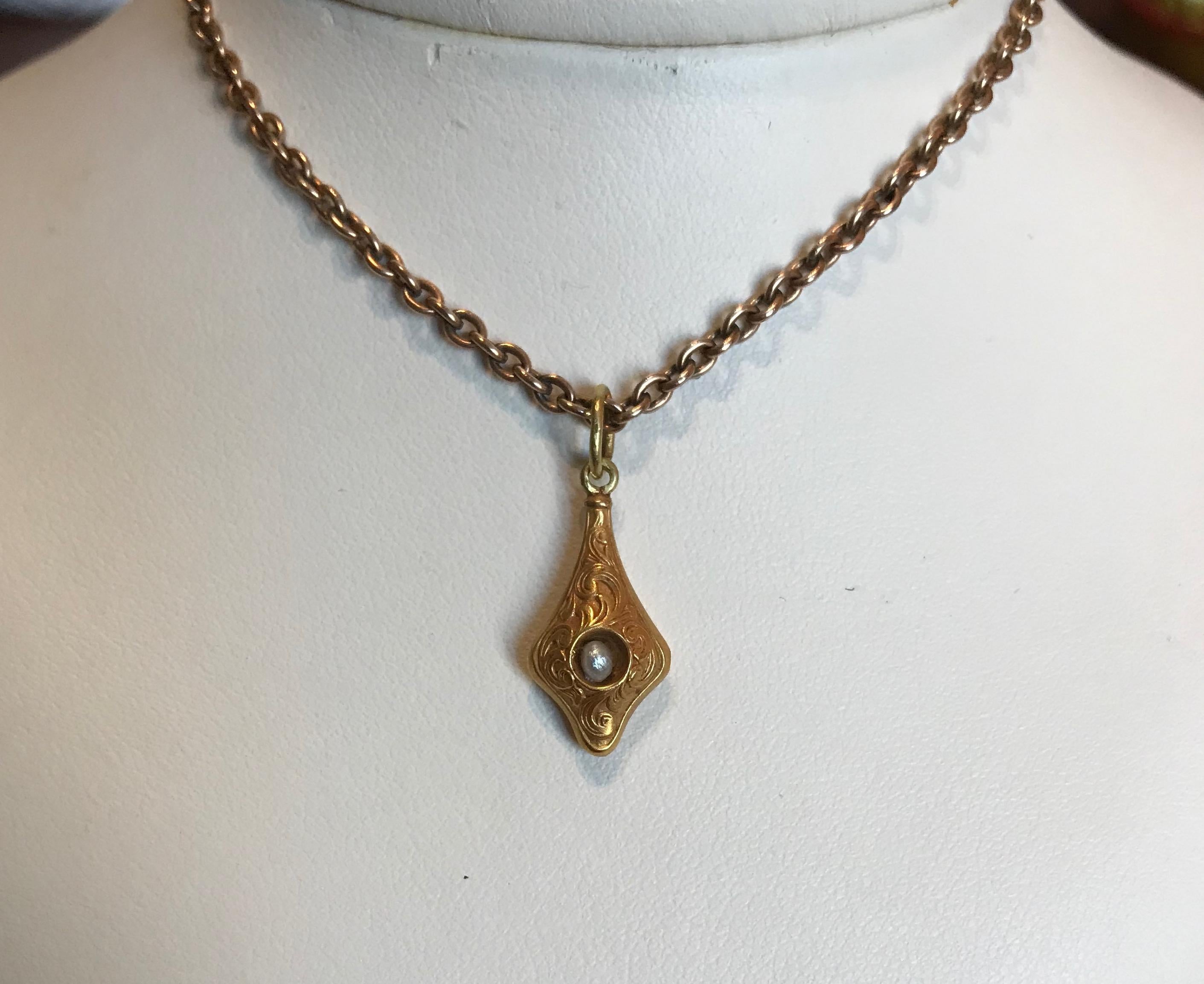 Bead Art Nouveau Gold and Pearl pendant, circa 1900