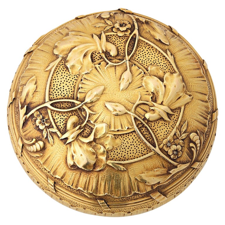 Boucheron Art Nouveau Gold Compact, ca. 1890, offered by M.S. Rau Antiques