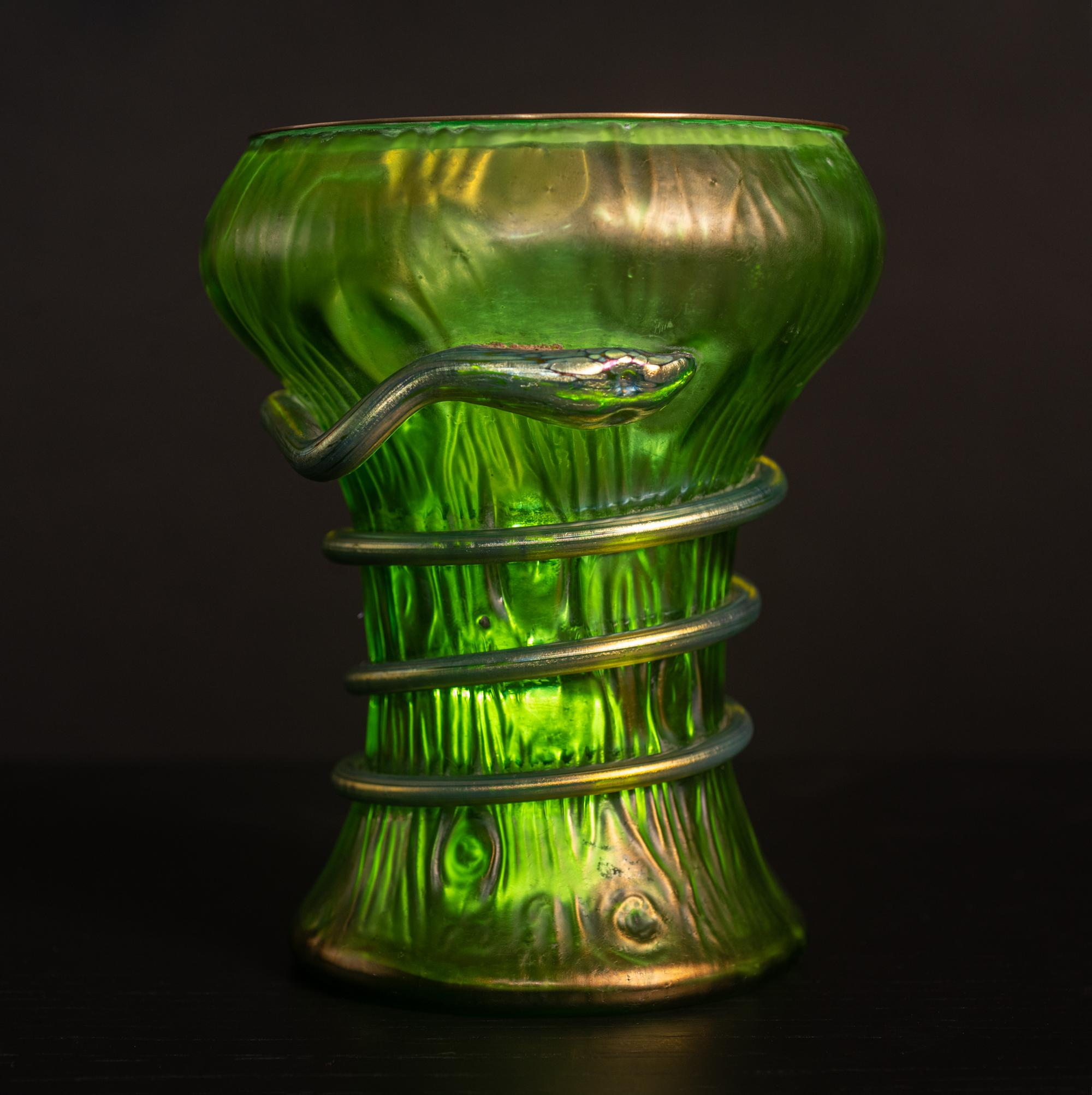 Hand-Crafted Art Nouveau Gold & Green Glass Snake Vase by Johann Loetz Witwe For Sale