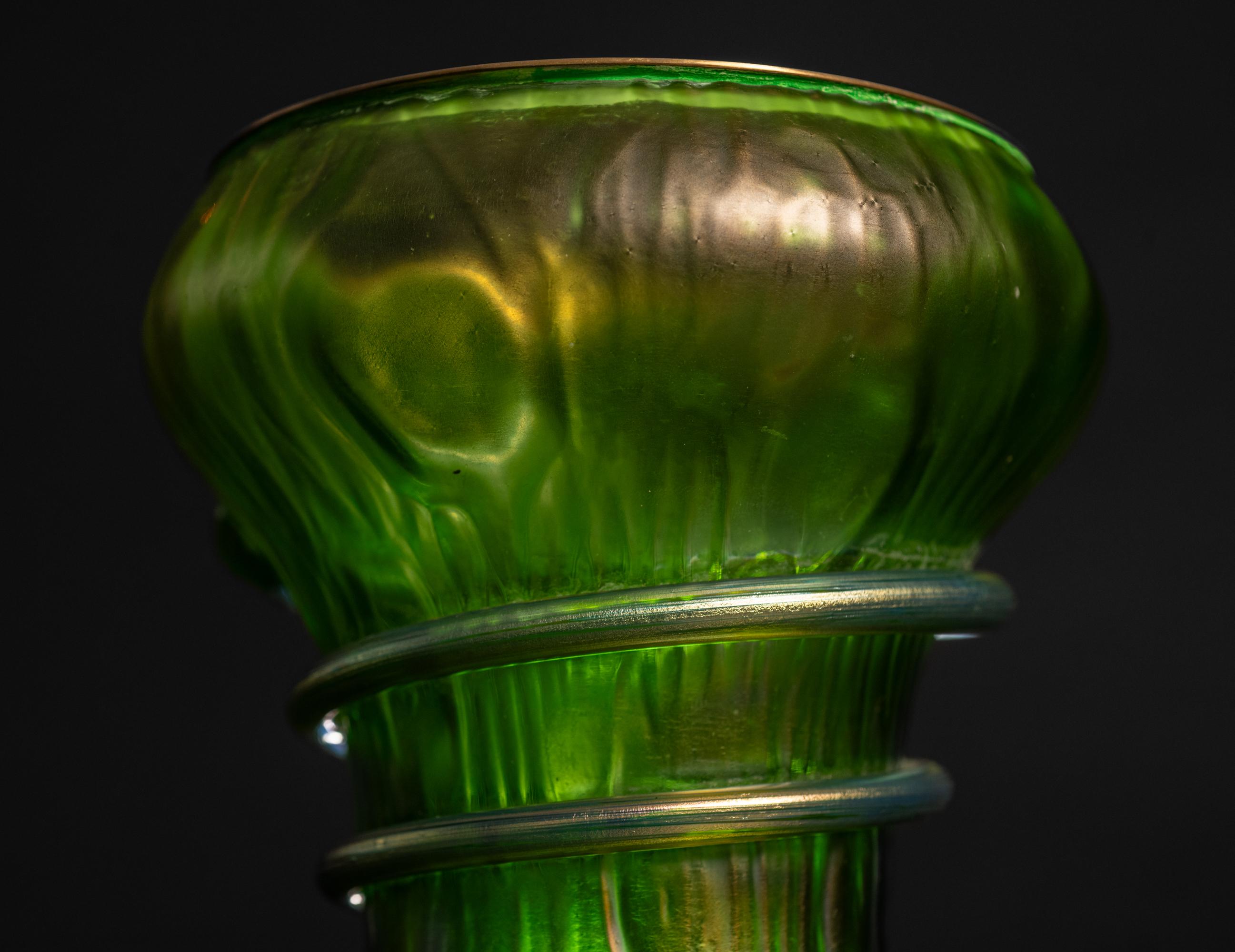 Art Nouveau Gold & Green Glass Snake Vase by Johann Loetz Witwe For Sale 1