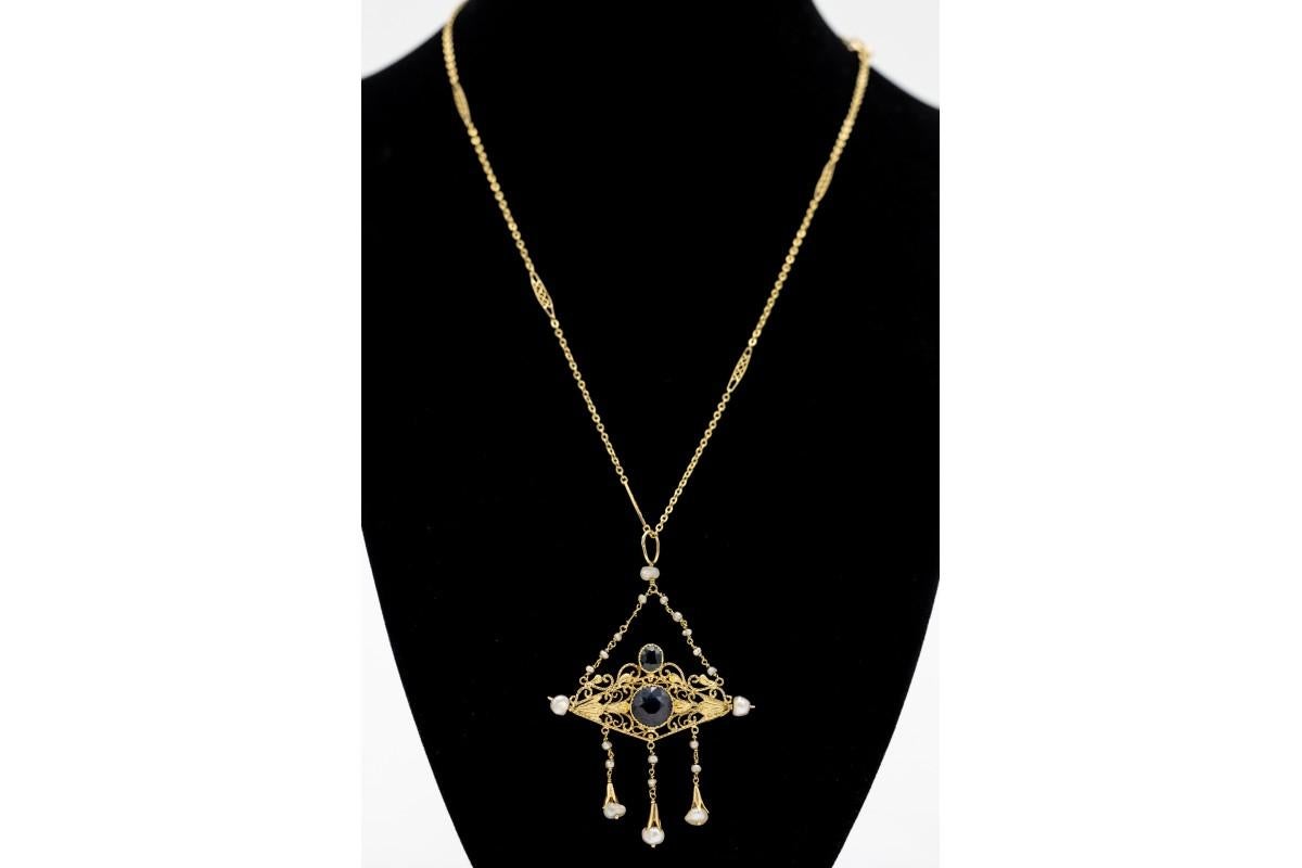 Taglio rotondo Art Nouveau gold necklace with sapphires and pearls, circa 1900. in vendita