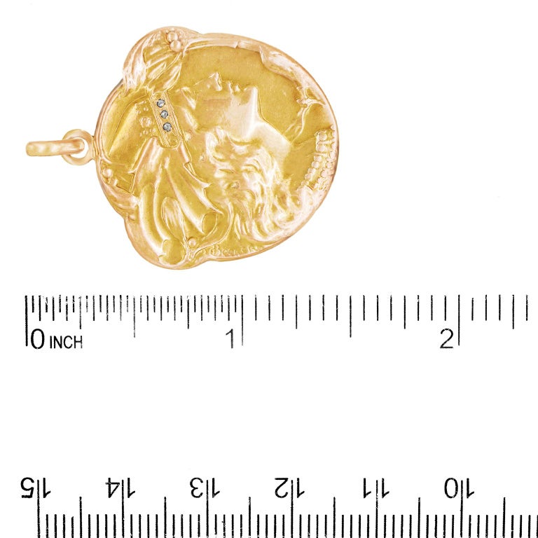 Art Nouveau Gold Pendant For Sale at 1stDibs