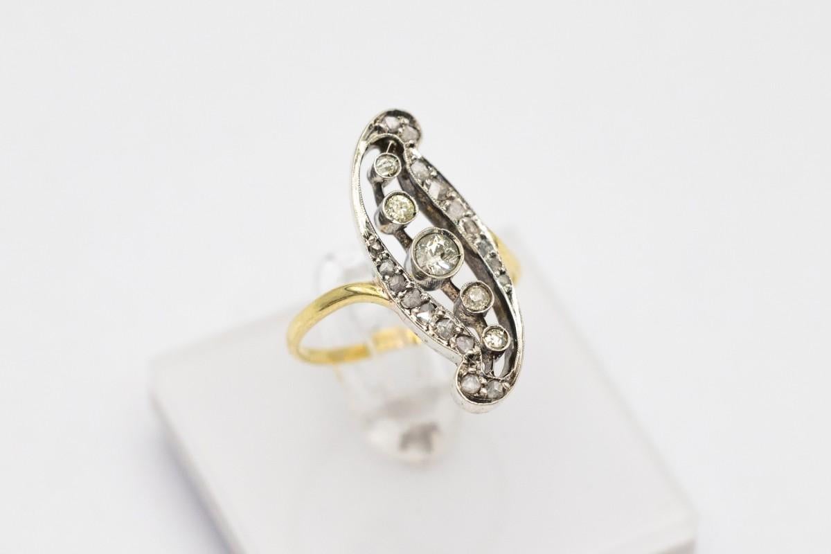Art Nouveau gold ring with diamonds, early 20th century. For Sale 1