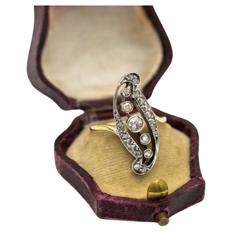 Art Nouveau gold ring with diamonds, early 20th century. For Sale