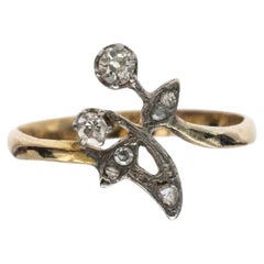Art Nouveau Golden Old Cut Diamond Ring, circa 1900s.