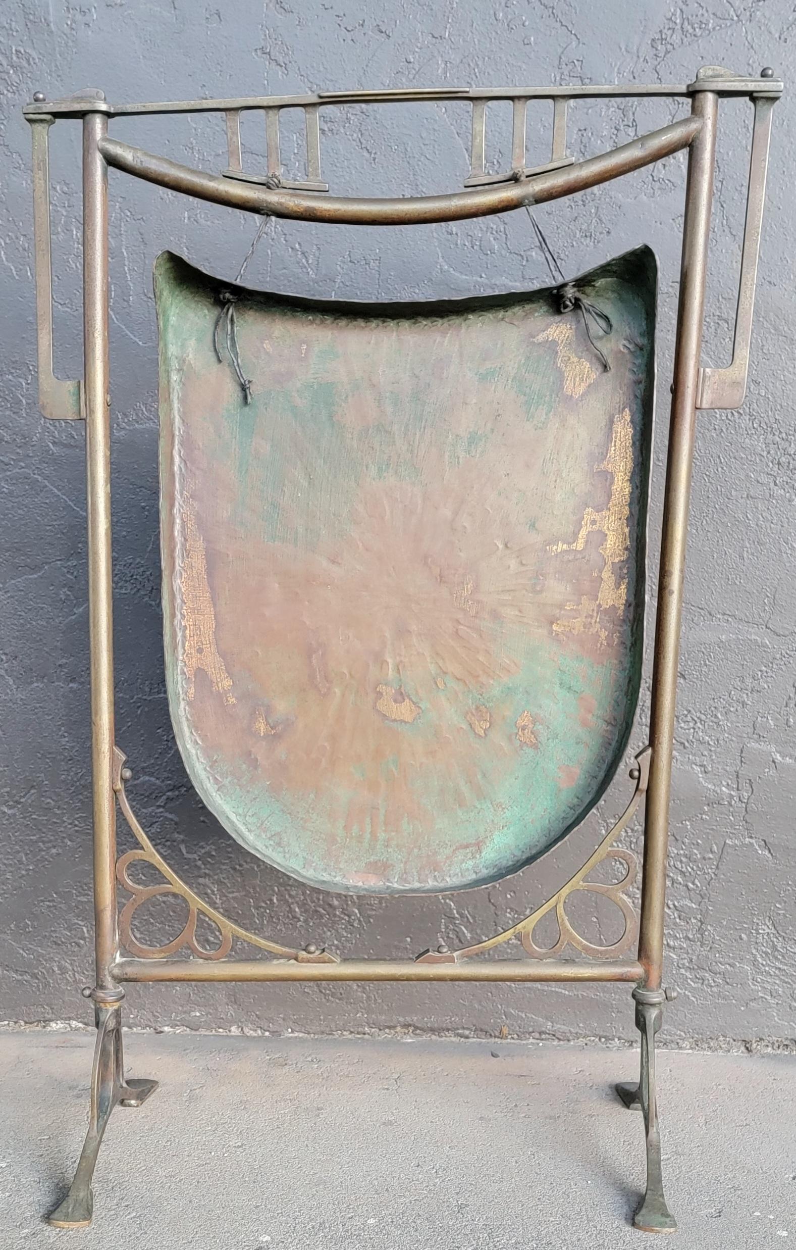 20th Century Art Nouveau Gong Brass & Hammered Copper For Sale