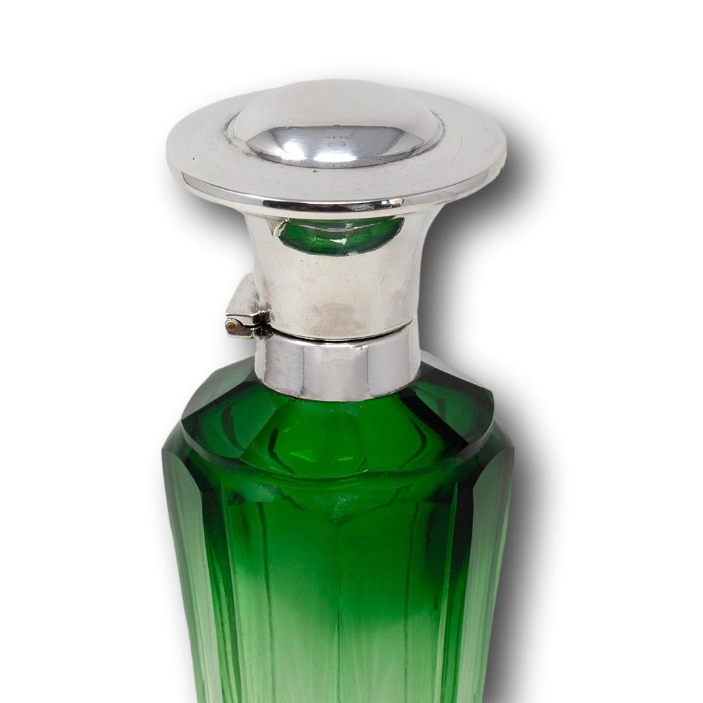 Jugendstil-Parfümflasche mit Farbverlauf (Handgefertigt) im Angebot