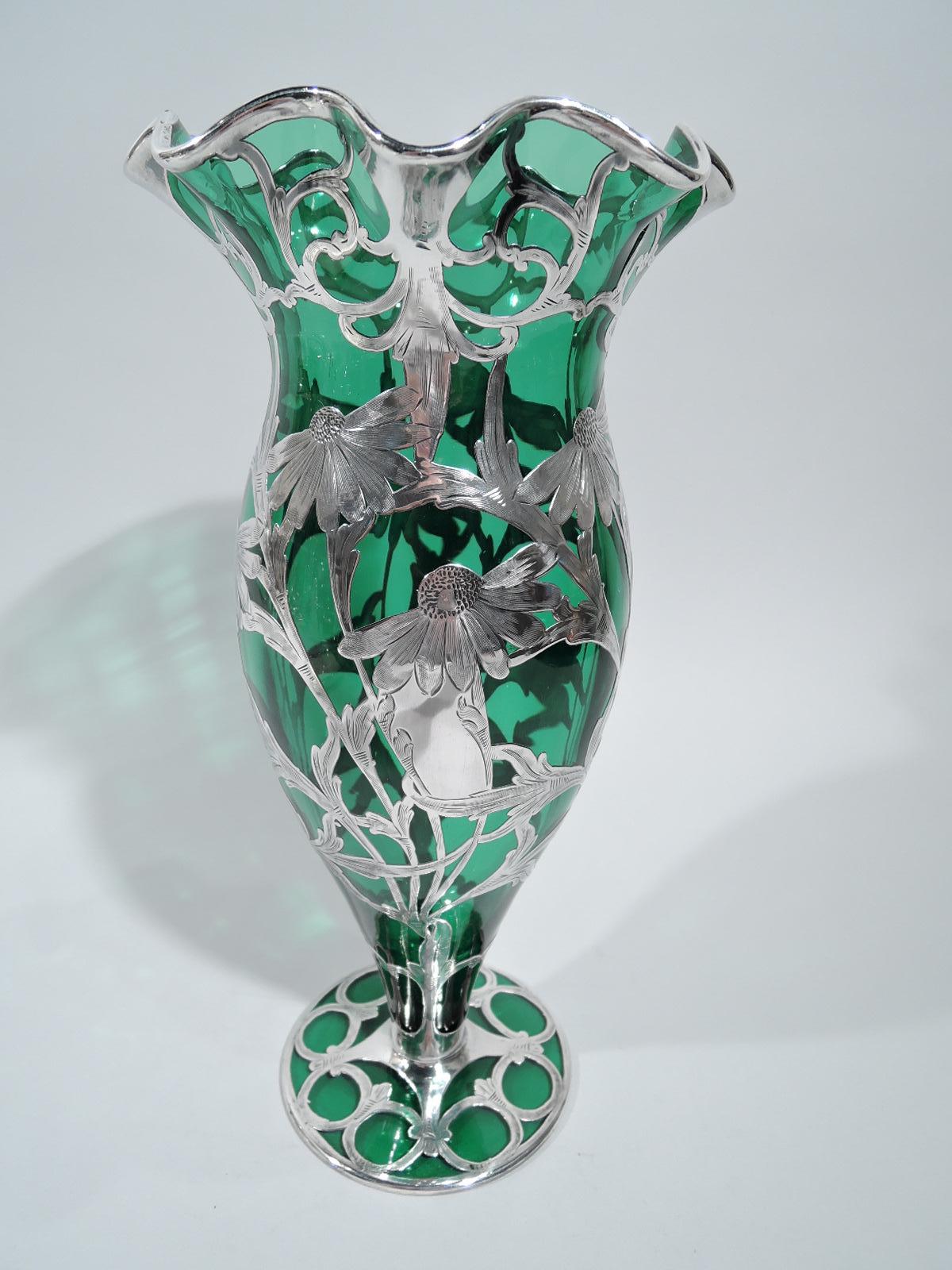 Art Nouveau Green Glass Vase with Loves-Me-Loves-Me-Not Daisy Silver Overlay In Excellent Condition In New York, NY