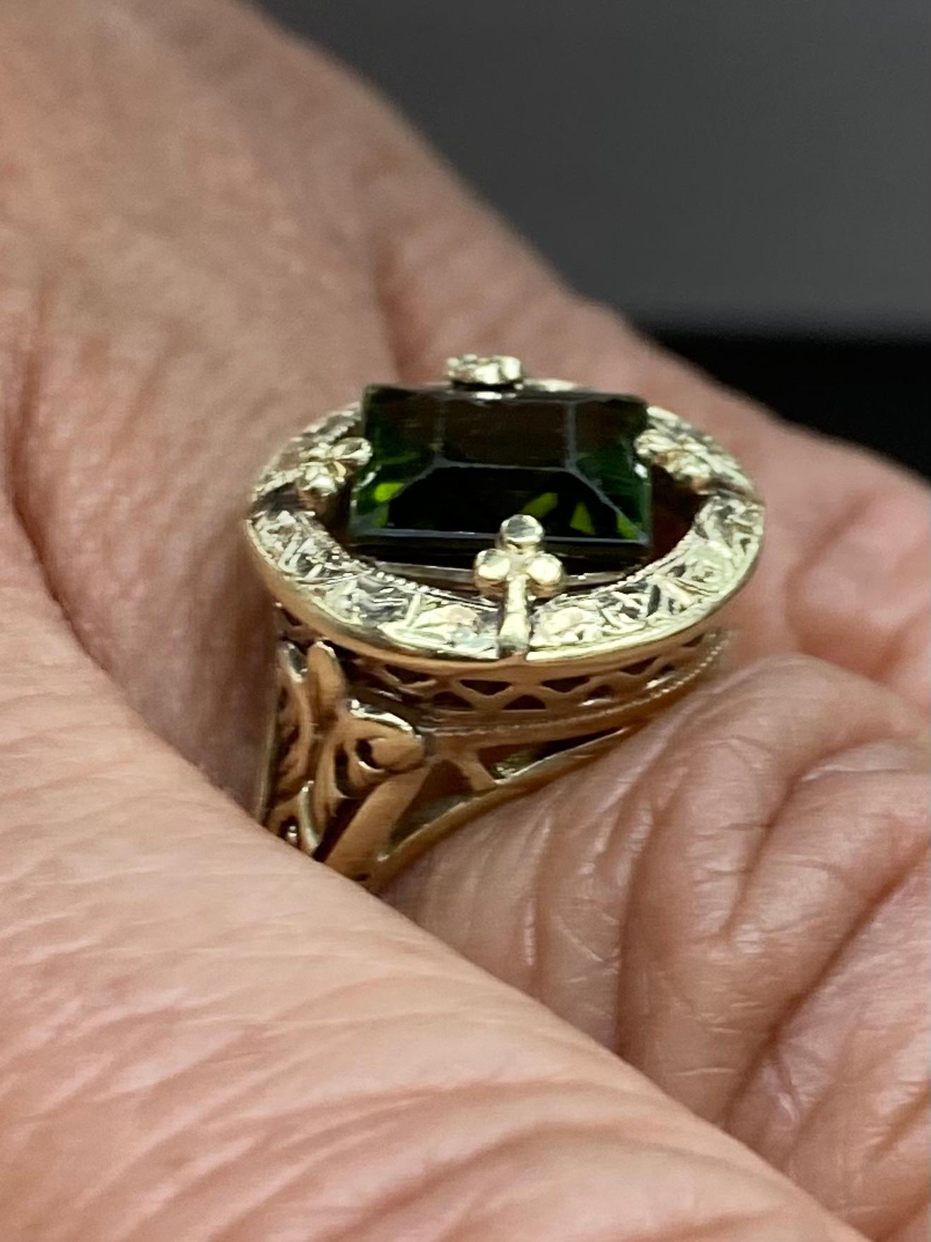 Art Nouveau Green Tourmaline Yellow Gold Ring 2
