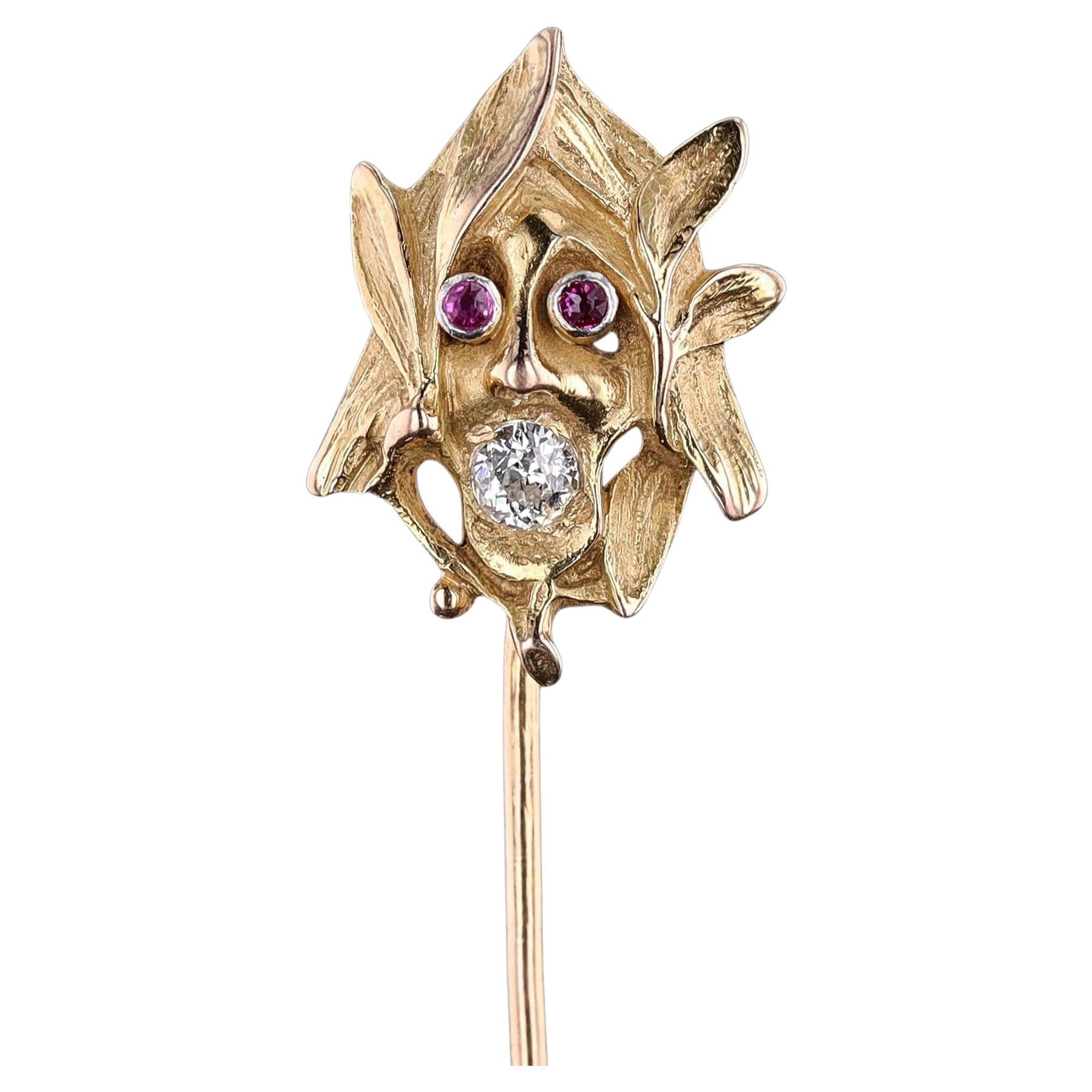Spillone Greenman in stile Art Nouveau in oro 14k in vendita