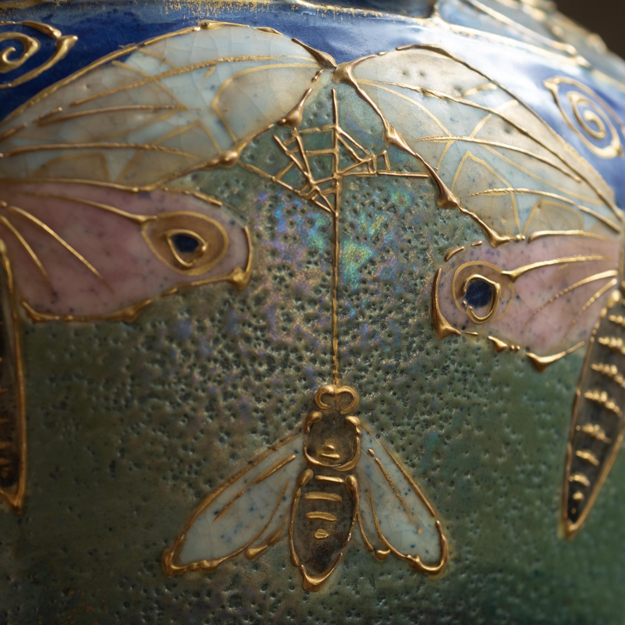 Vaso a forma di ciotola in stile Art Nouveau Gres Bijou Butterfly & Spiderweb di RStK Amphora in vendita 3