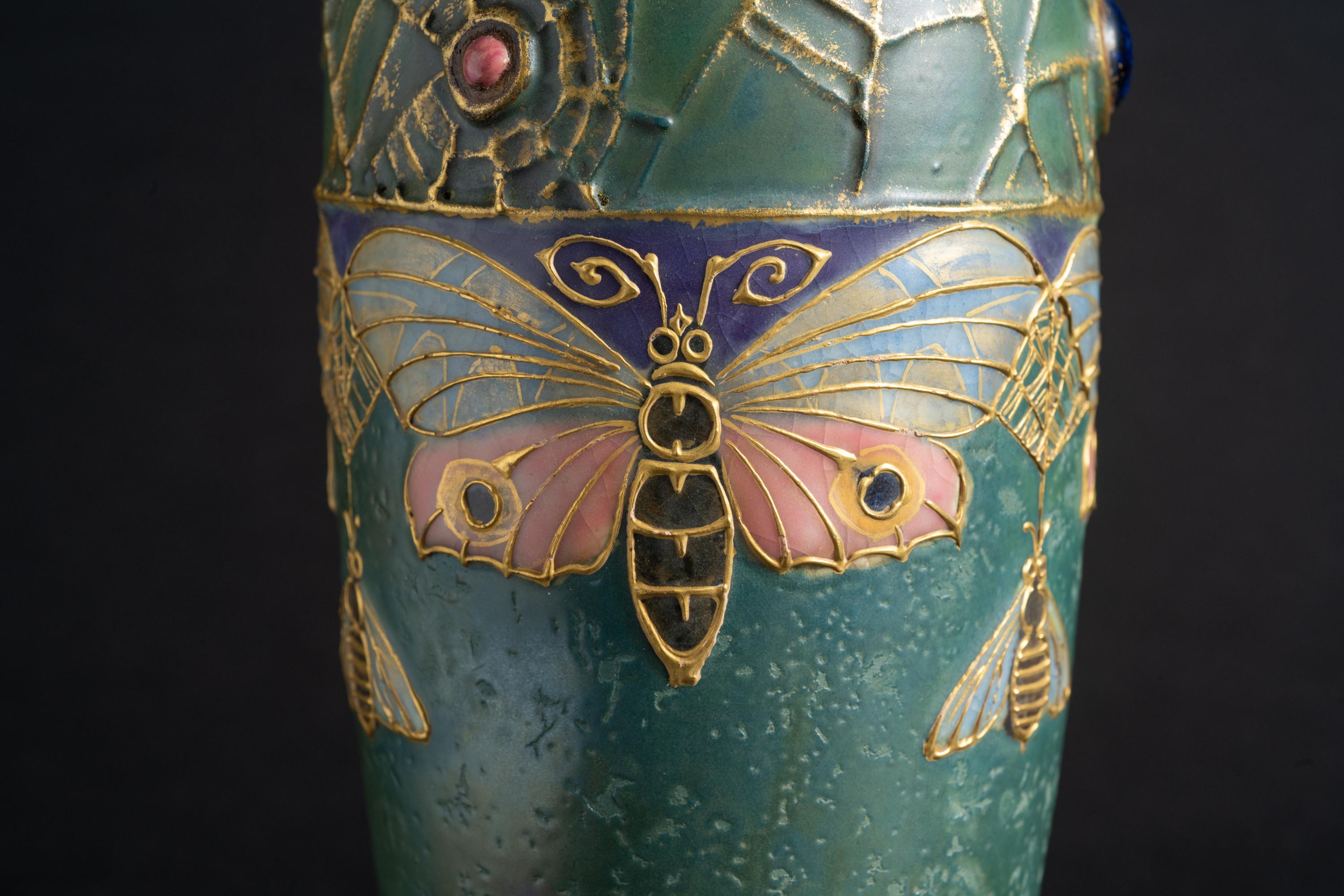 Vase semi-ramique Art Nouveau Gres Bijou Butterfly & Spiderweb de RStK Amphora en vente 4