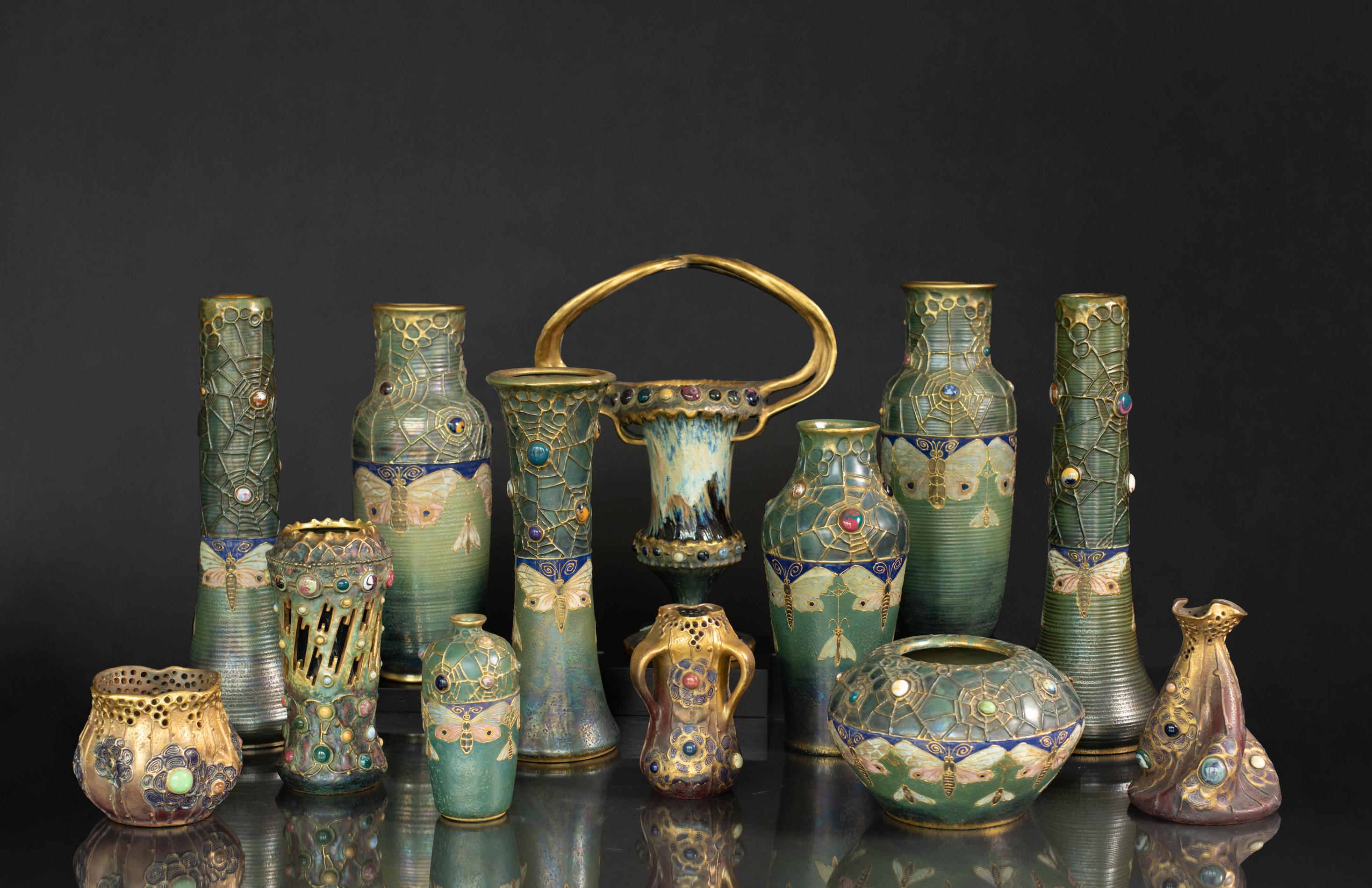 Vaso Art Nouveau Gres Bijou Butterfly & Spiderweb Semiramis di RStK Amphora in vendita 10
