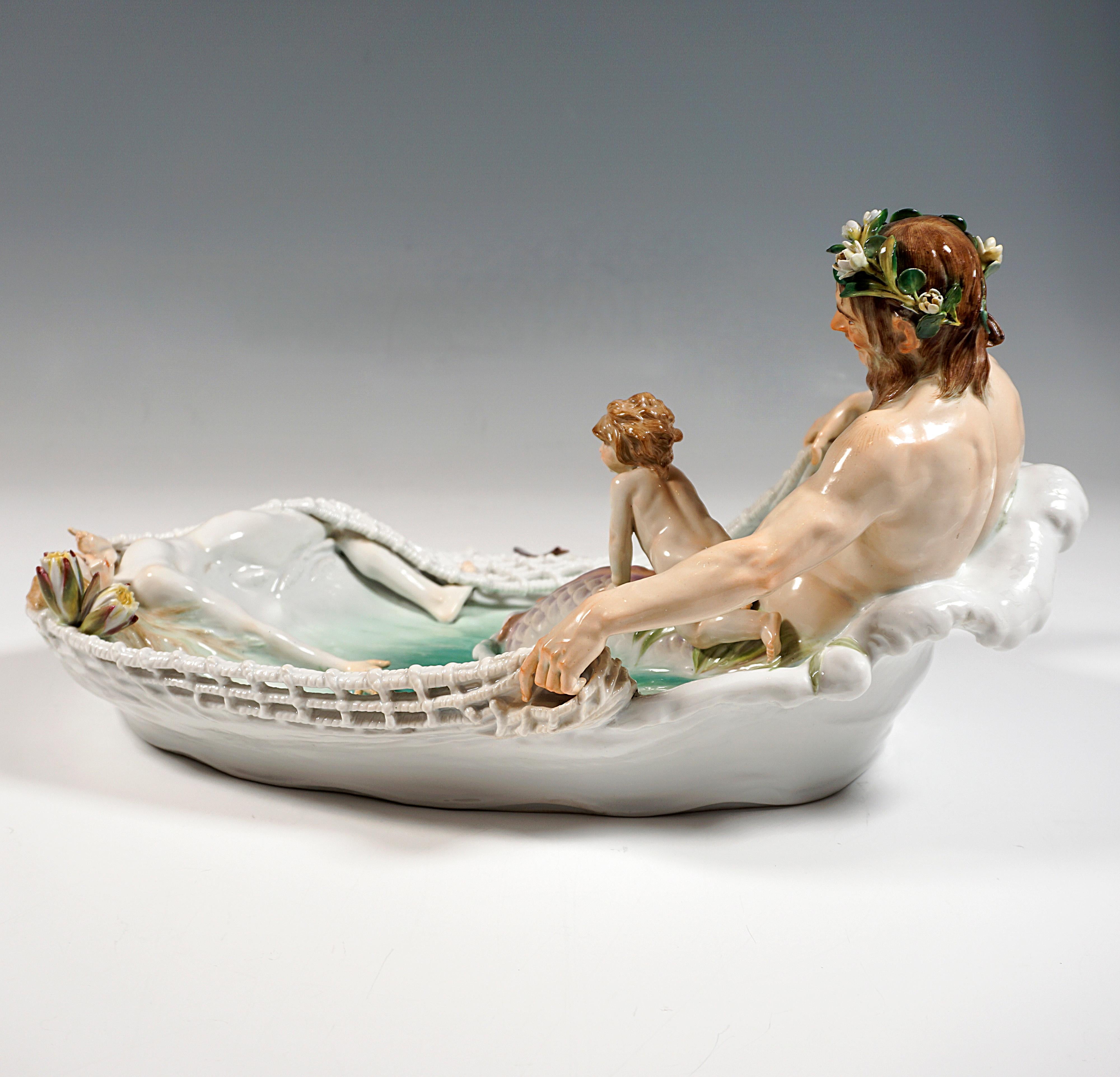 Art Nouveau Group 'Capture Of A Nymph', by Paul Helmig, Meissen Germany, Ca 1902 In Good Condition For Sale In Vienna, AT