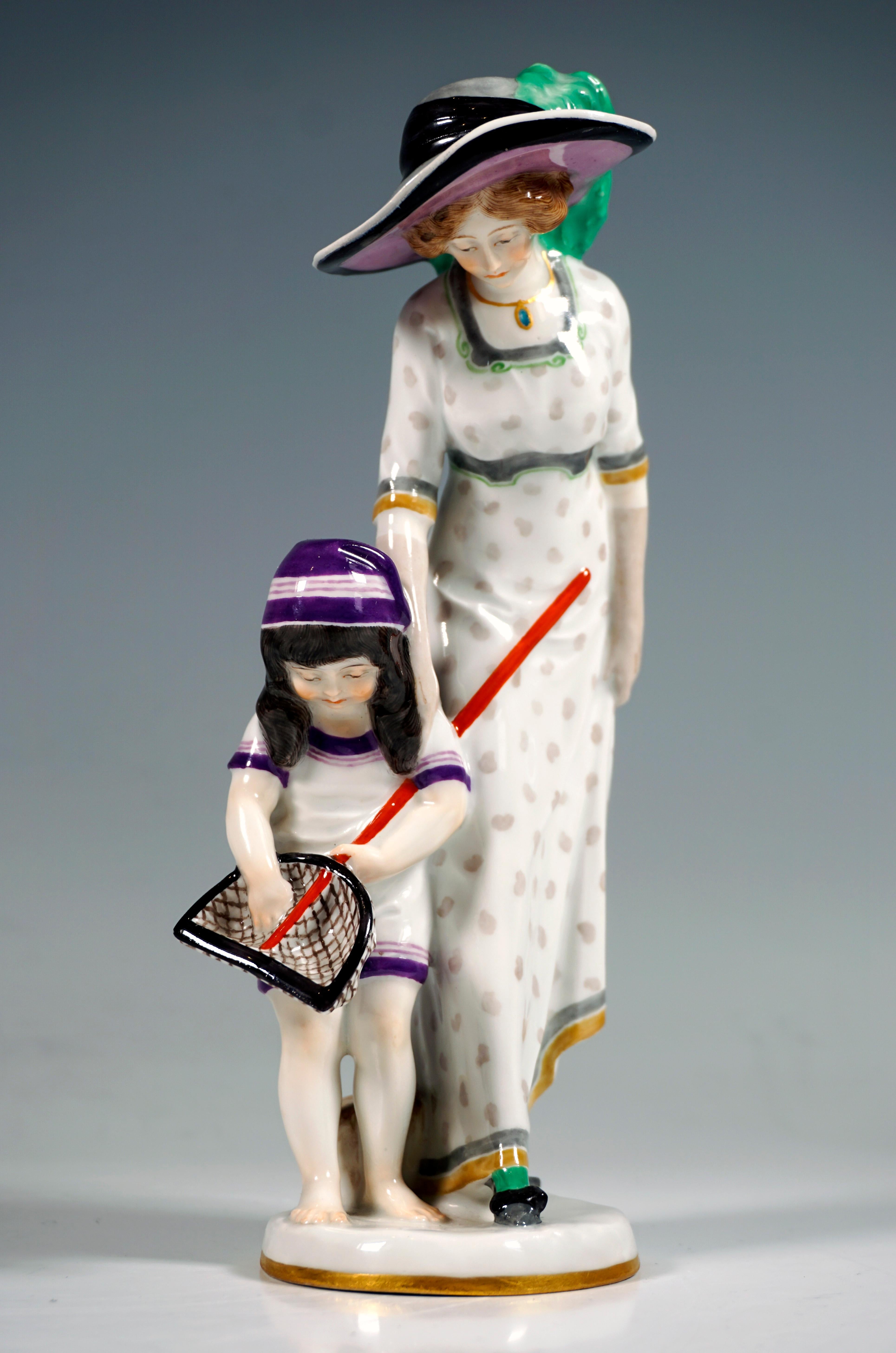 Early 20th Century Art Nouveau Group 'Lady With Child On The Beach', by A. Koenig, Meissen Germany