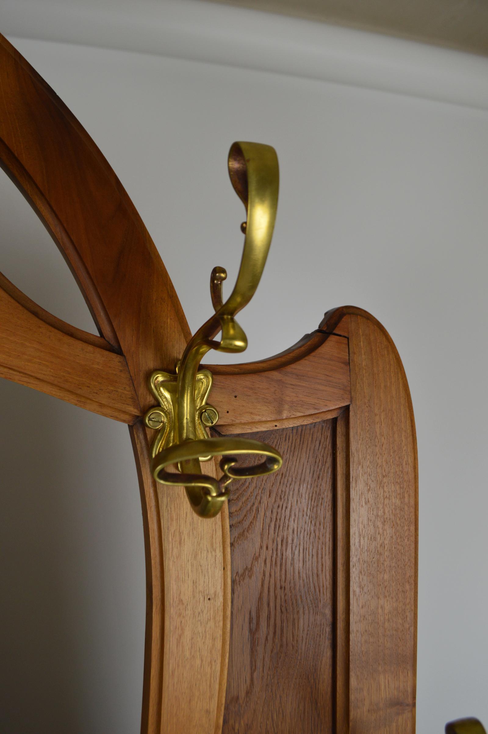 Art Nouveau Hall Stand or Coat Rack in the Style of Serrurier-Bovy, circa 1900 For Sale 1