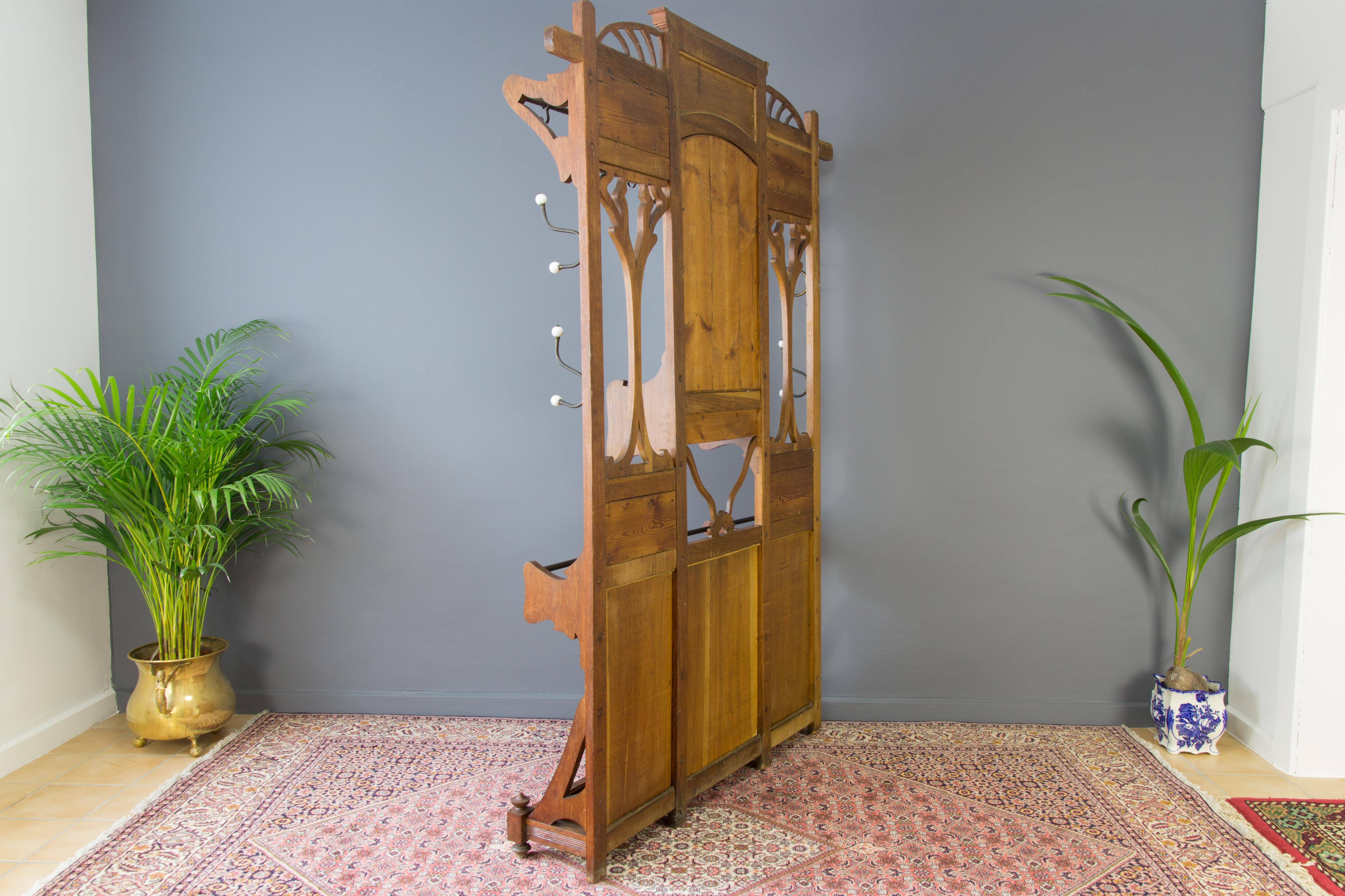 French Art Nouveau Hall Stand or Hall Tree in Oak