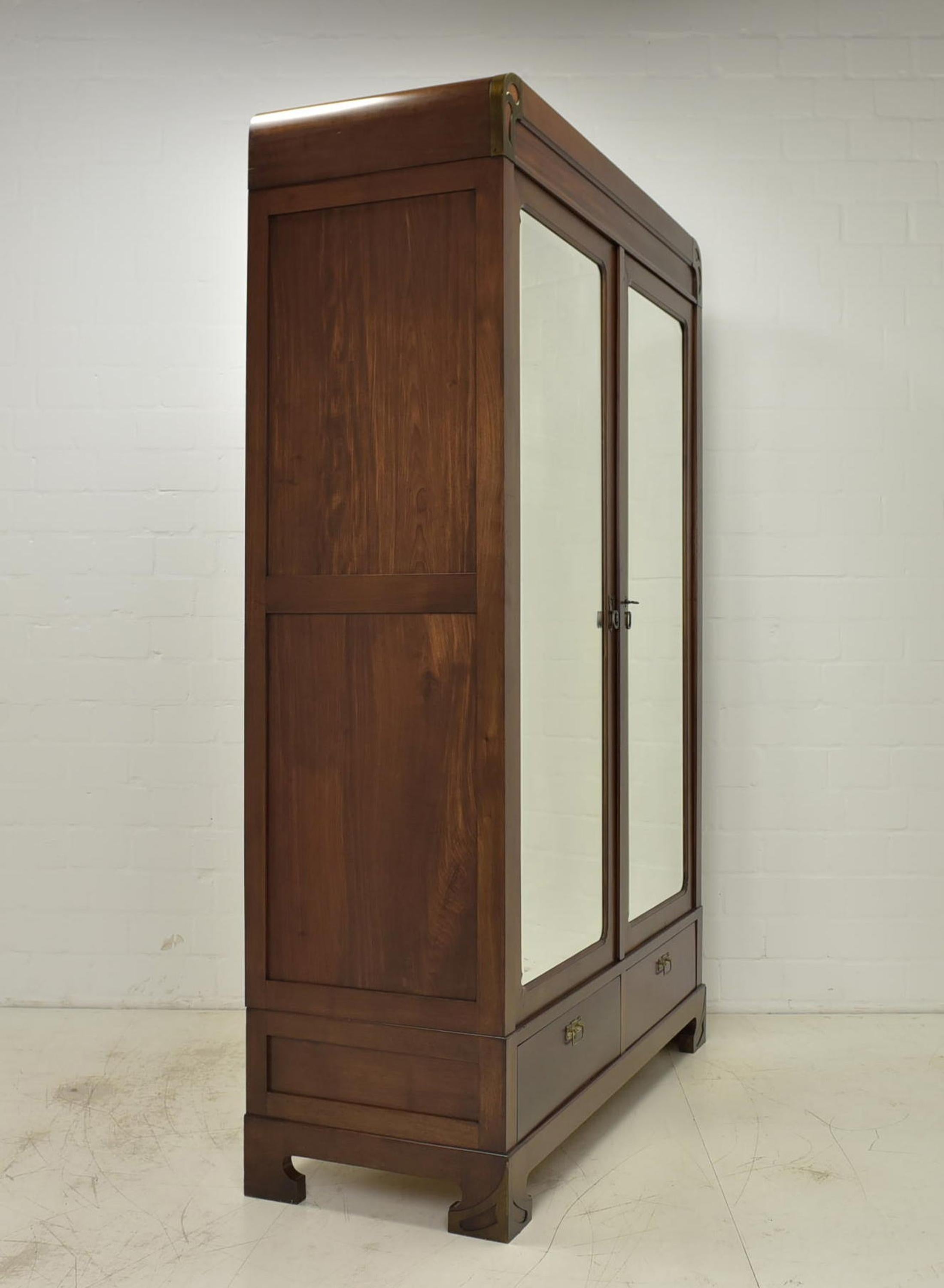 Art Nouveau Hallway Cabinet in Mahogany, 1920 For Sale 7