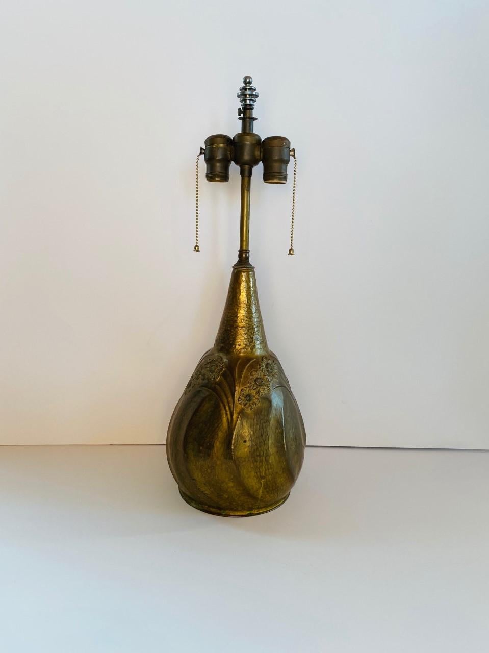 Art Nouveau Hammered Pewter Gourd Lamp by Leon Provins, Belgium For Sale 5