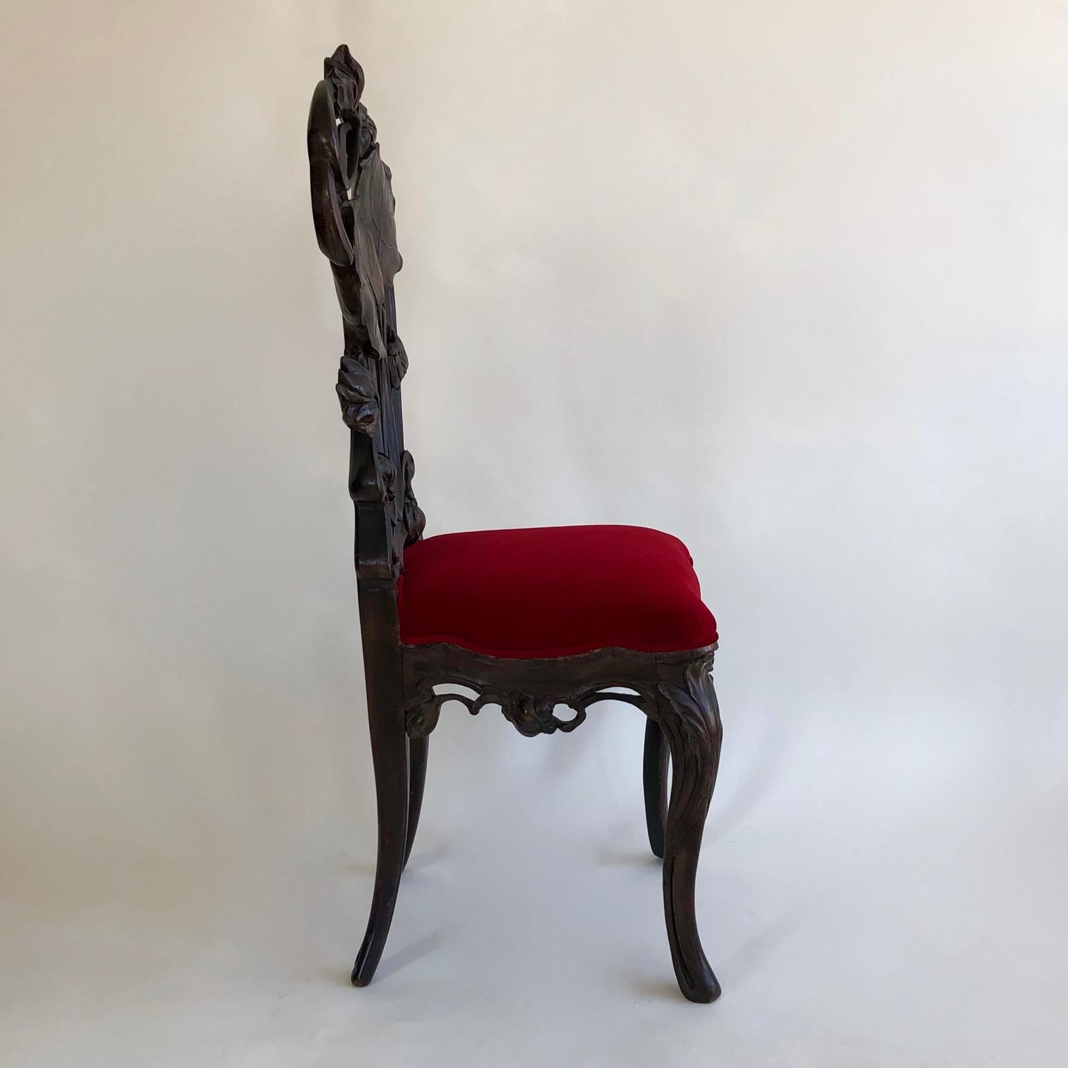 Art Nouveau Hand Carved Wooden Hall Chair with a Red Velvet Seat, circa 1900 In Good Condition In London, GB