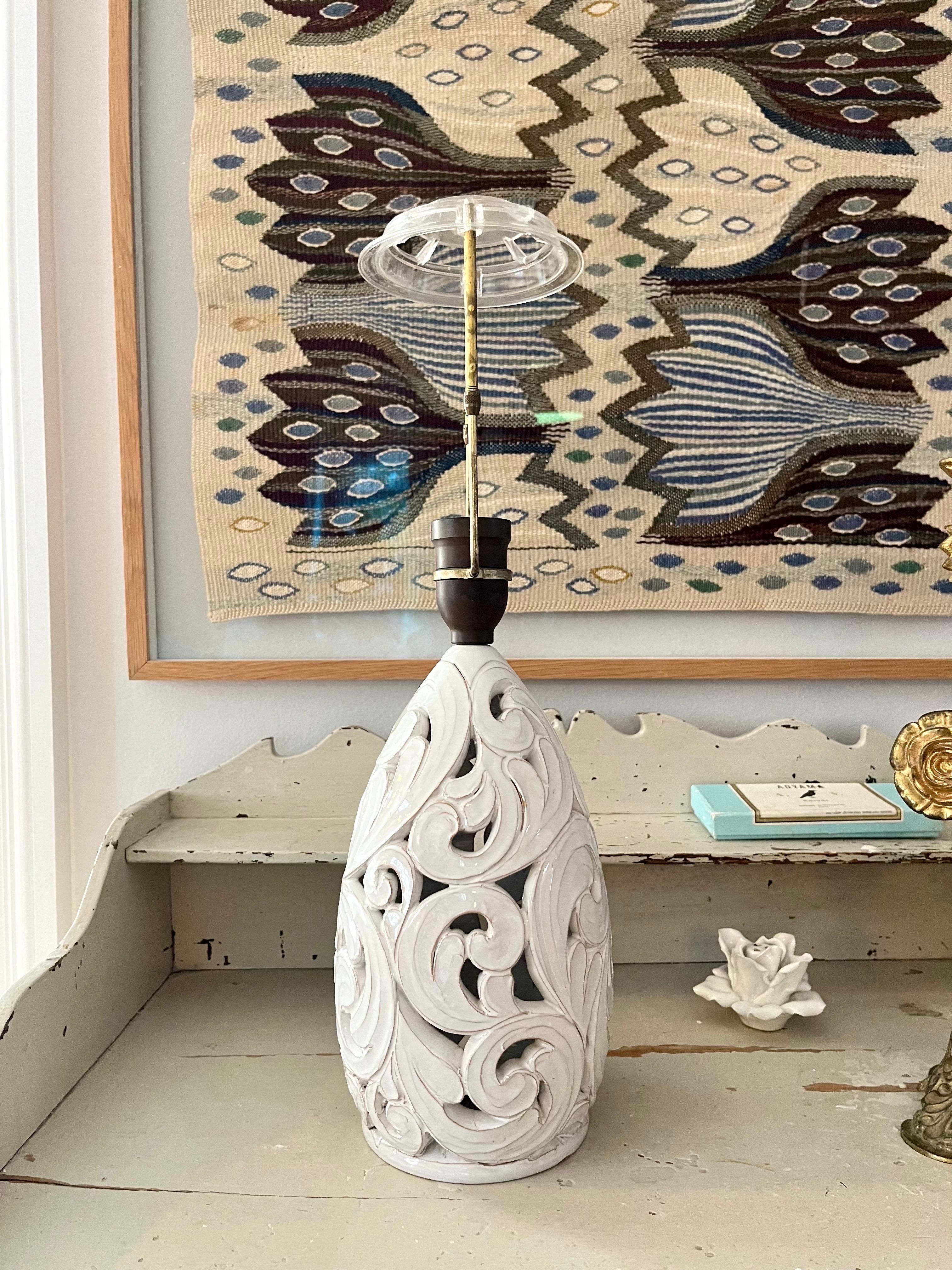 Lampe de table Art nouveau en céramique modelée à la main, Klein Unica, années 1920 Bon état - En vente à Frederiksberg C, DK