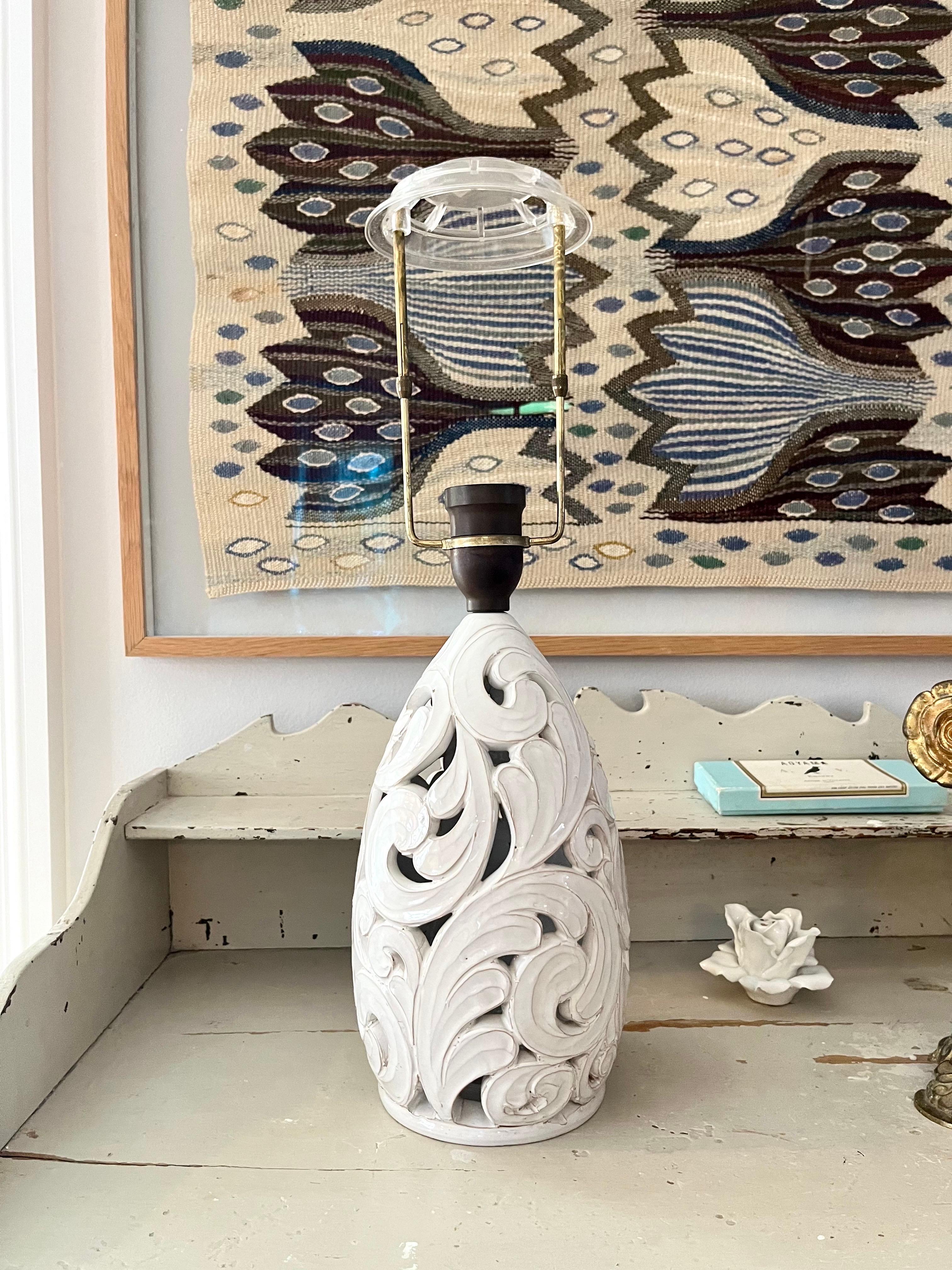 Céramique Lampe de table Art nouveau en céramique modelée à la main, Klein Unica, années 1920 en vente