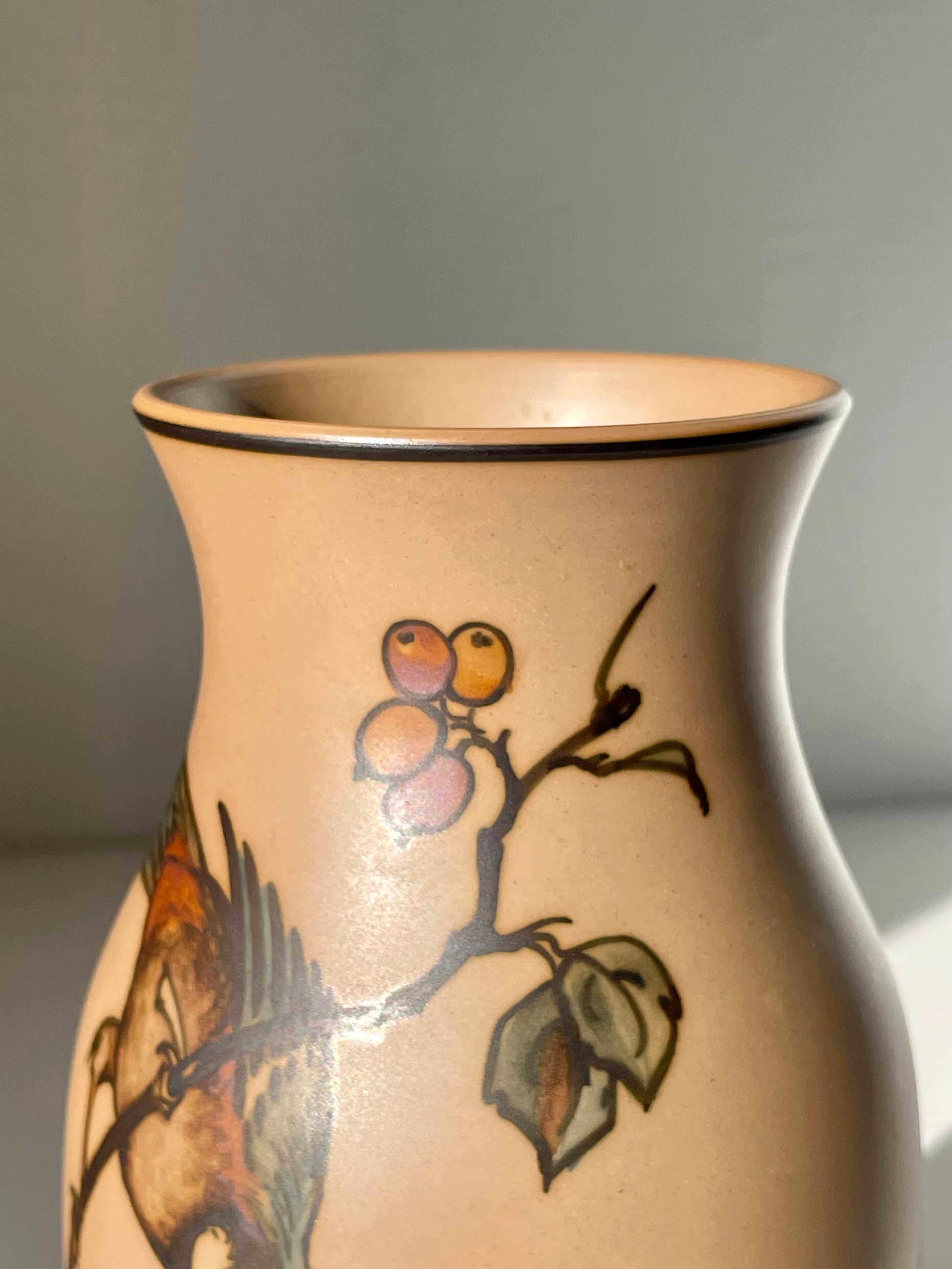 Vase Art nouveau danois peint à la main Hjorth, années 1940 en vente 6