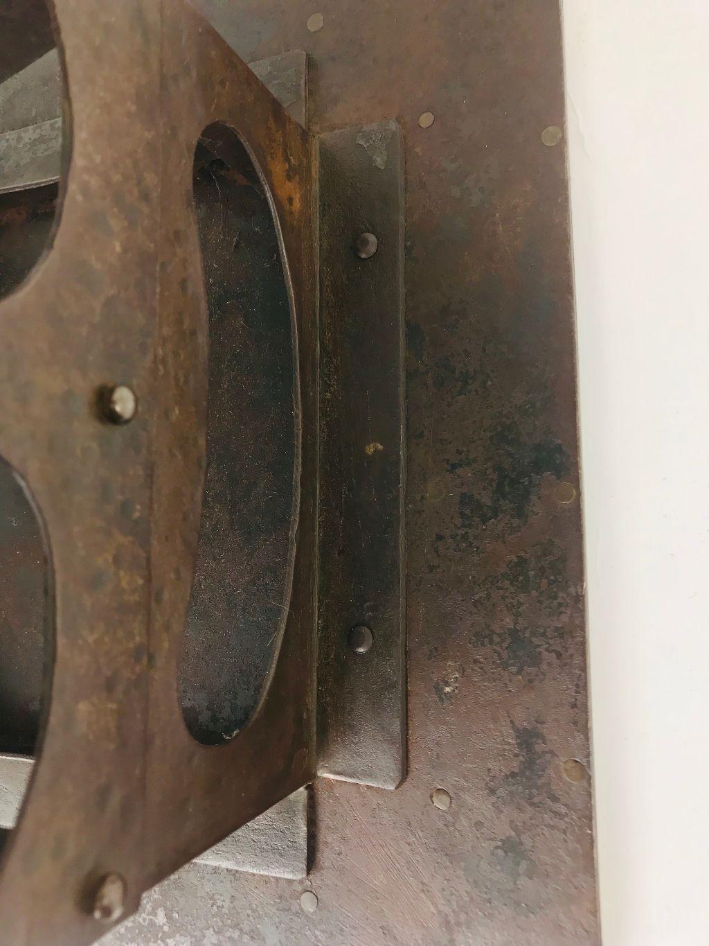 Table Hermann Obrist Art Nouveau en fer forgé et acier, façon poignet 1