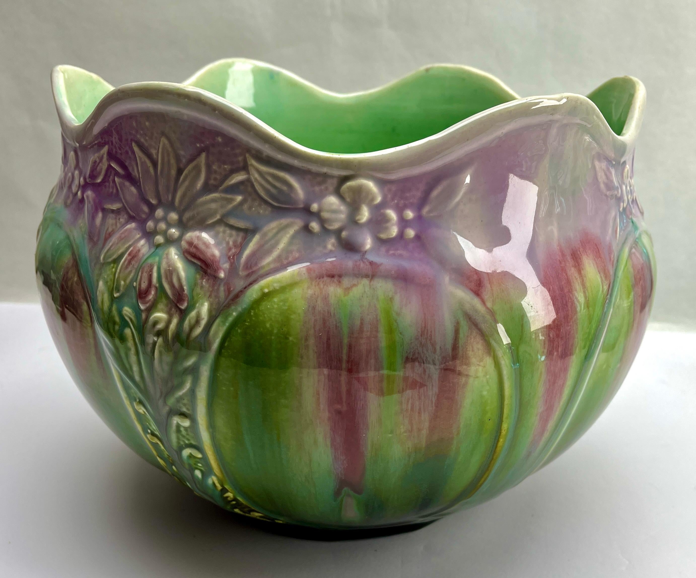 Jardinière Art Nouveau faite et émaillée à la main, 1930 Belgique Bon état - En vente à Verviers, BE