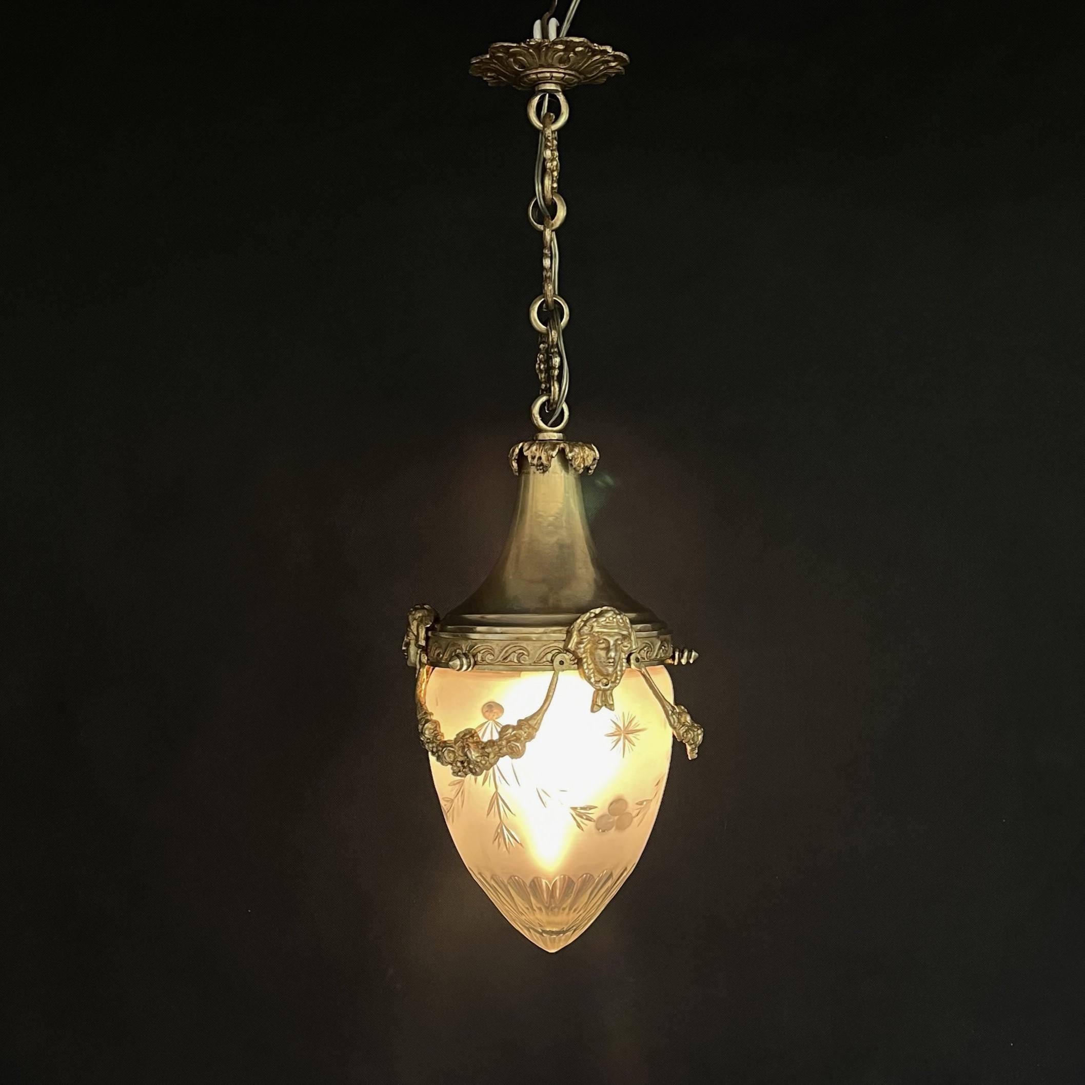 Art Nouveau Hanging Lamp Bronze, Teardrop Shape, 1910s In Good Condition In Bingen am Rhein, RP