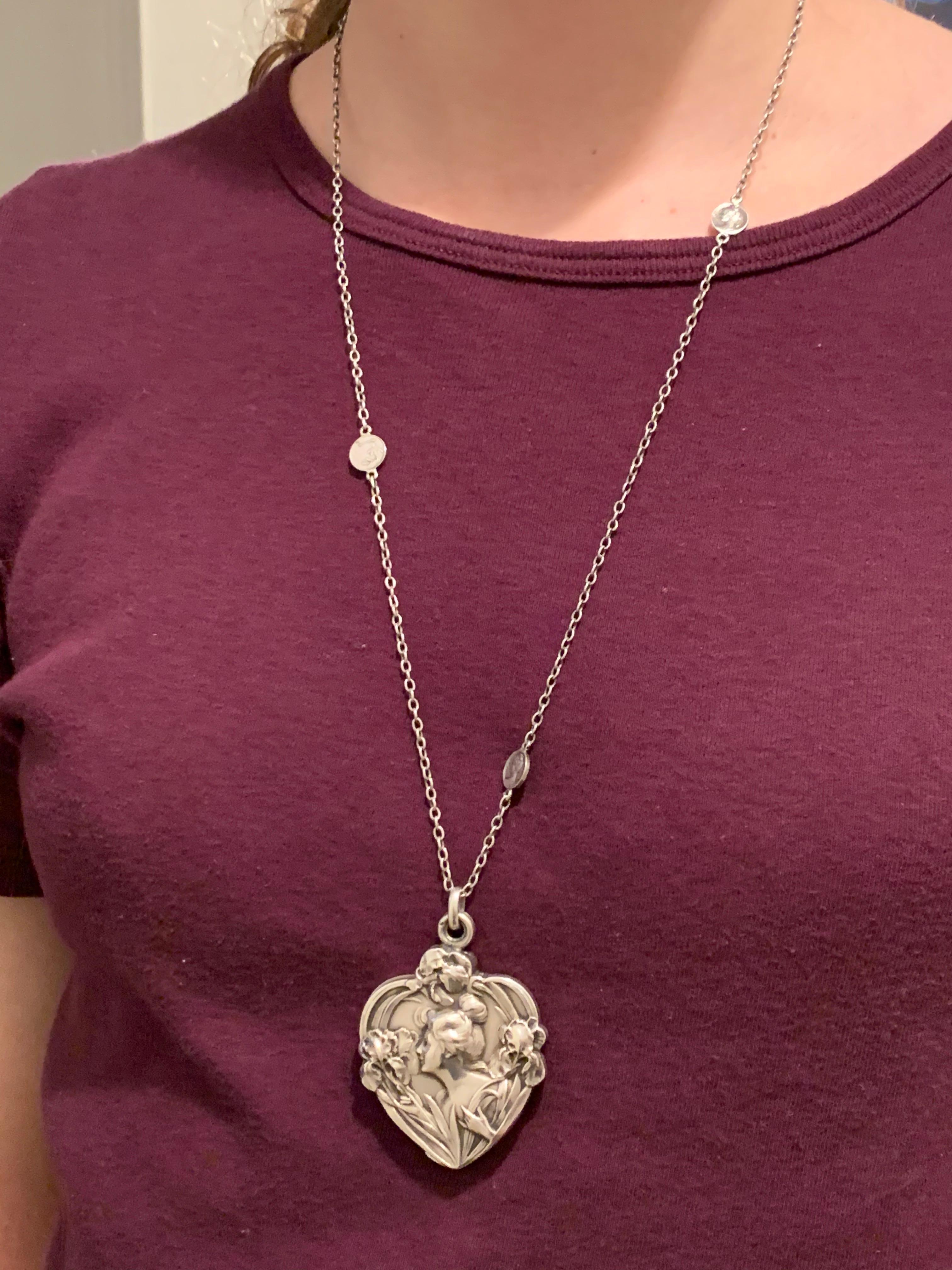 Art Nouveau Heart Iris Beauty Silver Locket Pendant Necklace France 3
